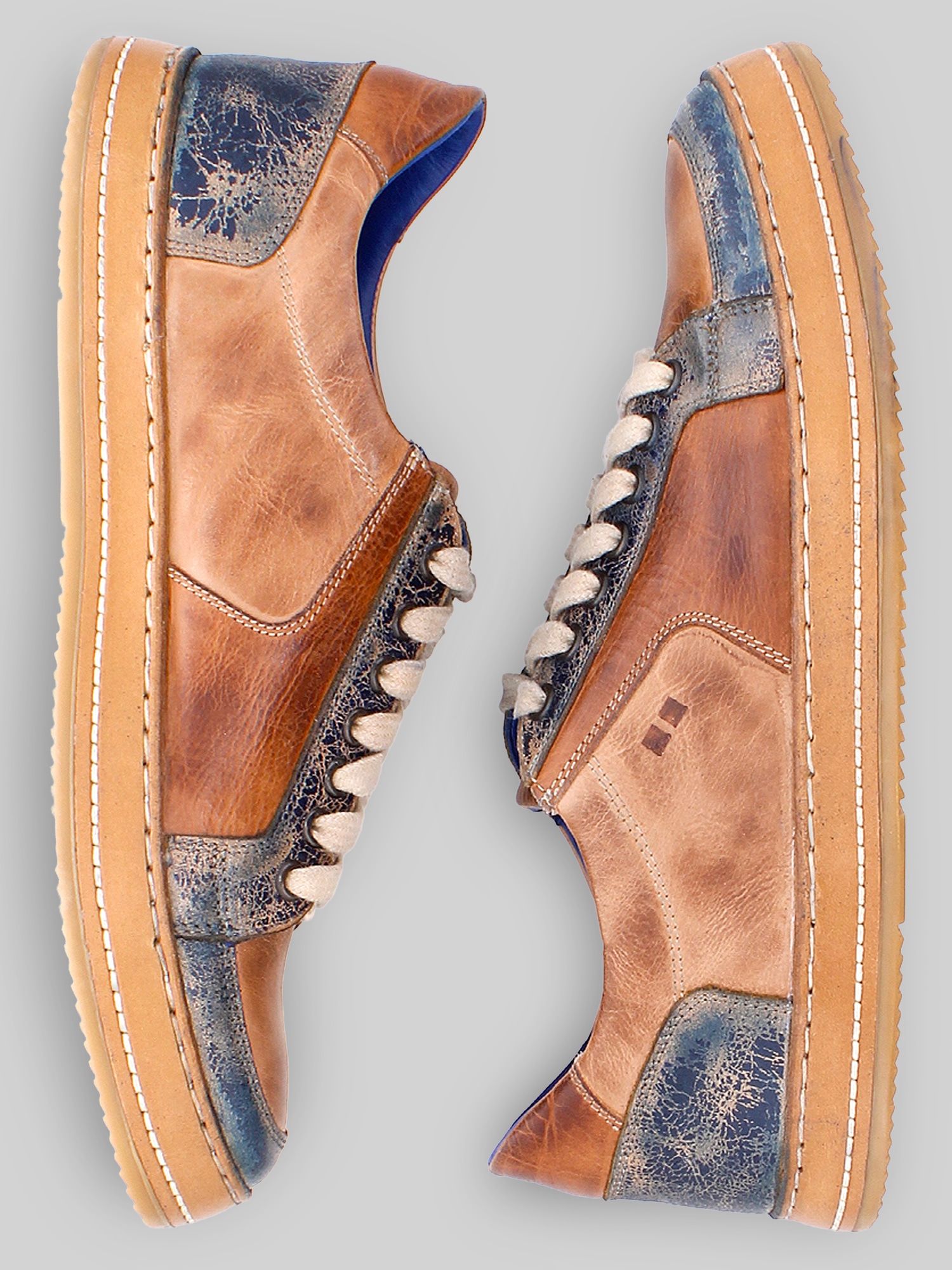 Condor Sneakers