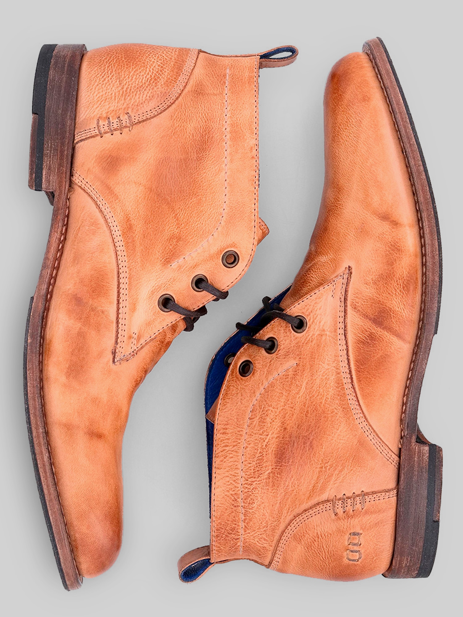 Clyde Plain Toe Mid Boots