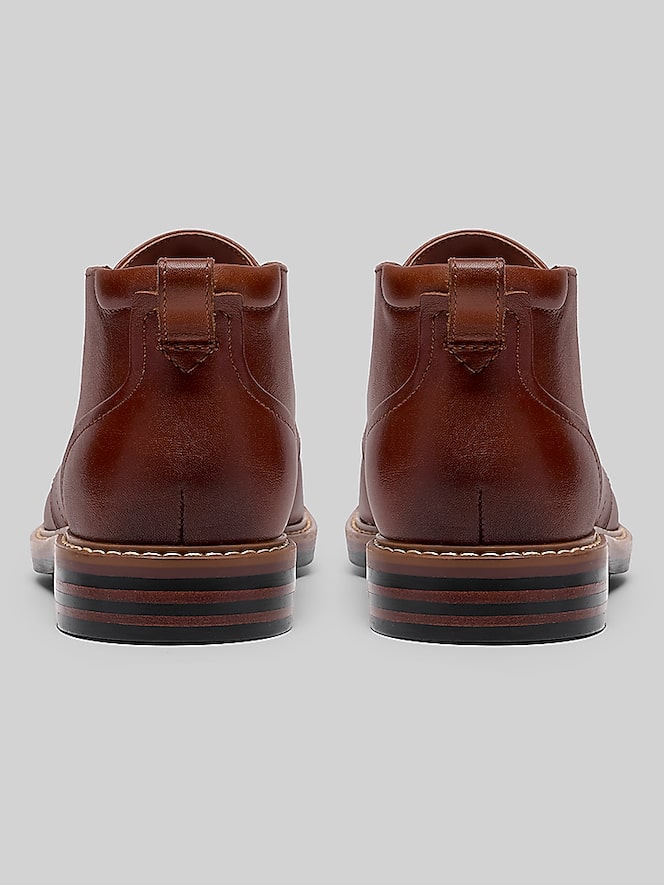Clarks Aldwin2 Plain Toe Chukka Boot