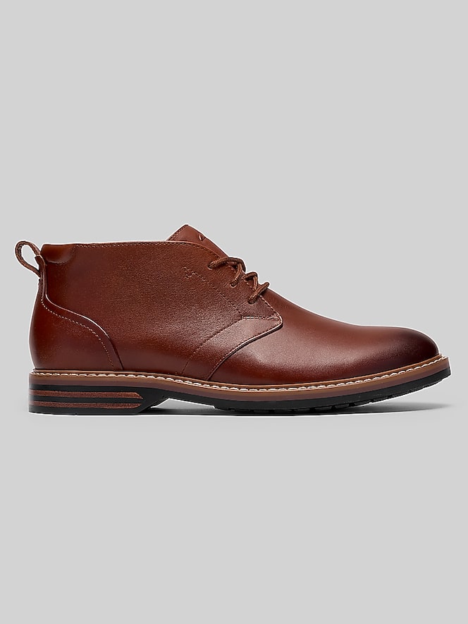 Clarks Aldwin2 Plain Toe Chukka Boot