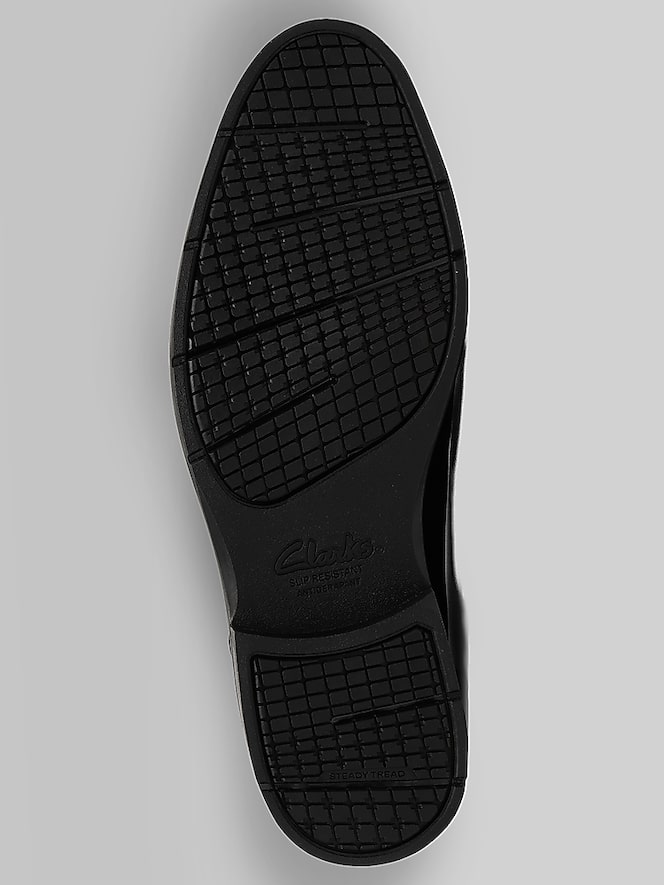 Clarks Steadwell Cap Toe Oxford