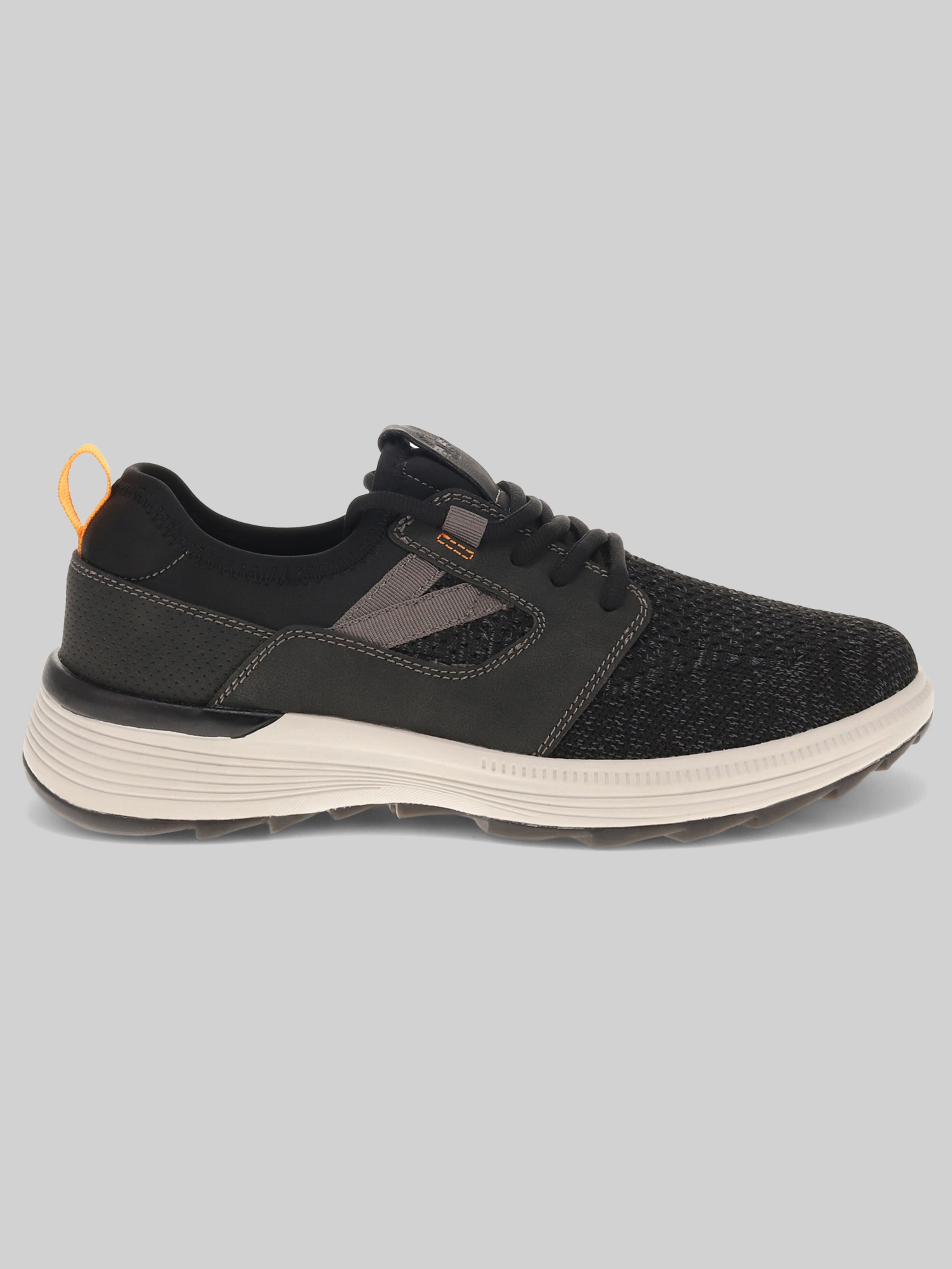 Adan Sneakers