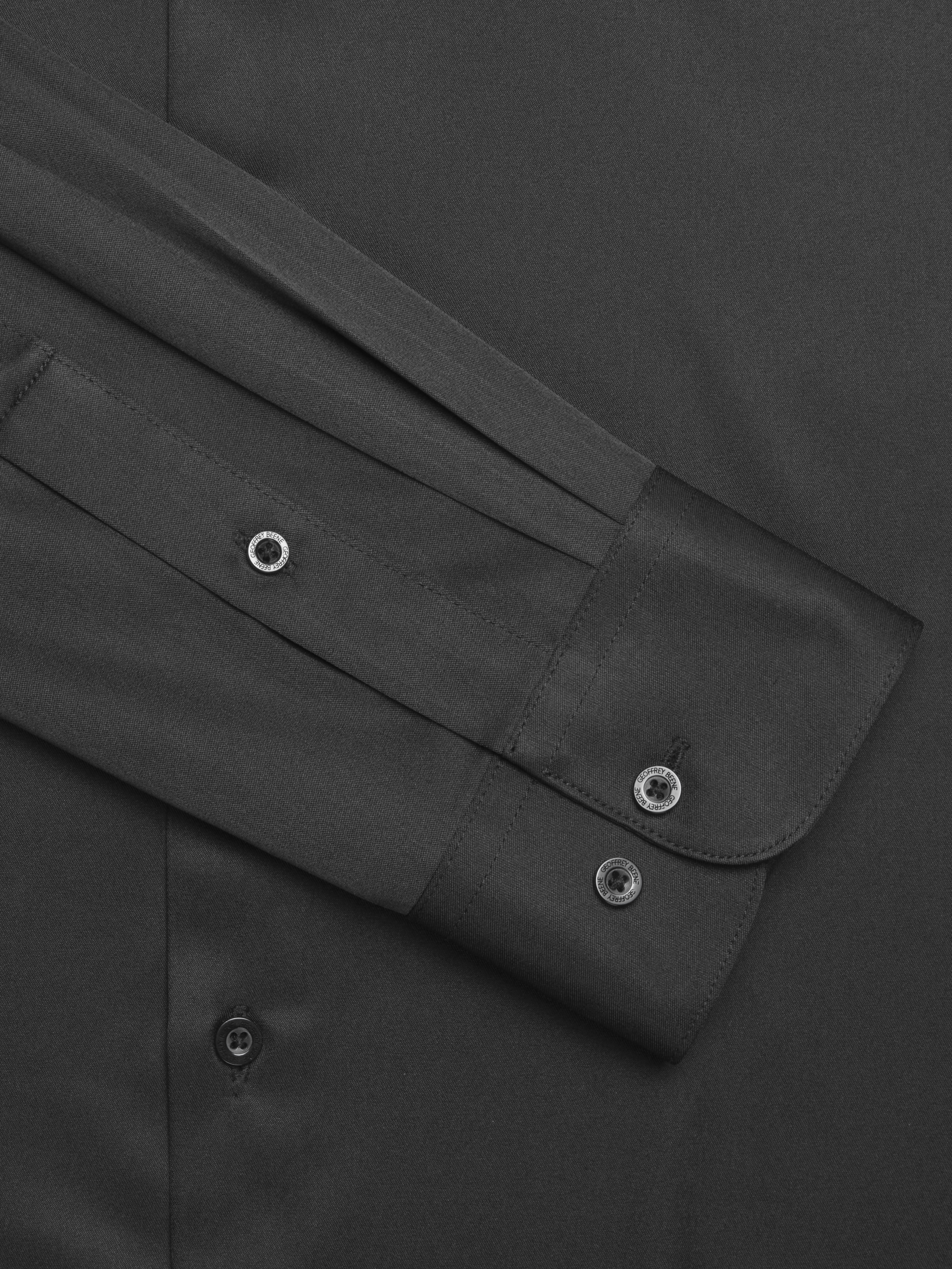 Slim Fit Cotton Blend Spread Collar Dress Shirt