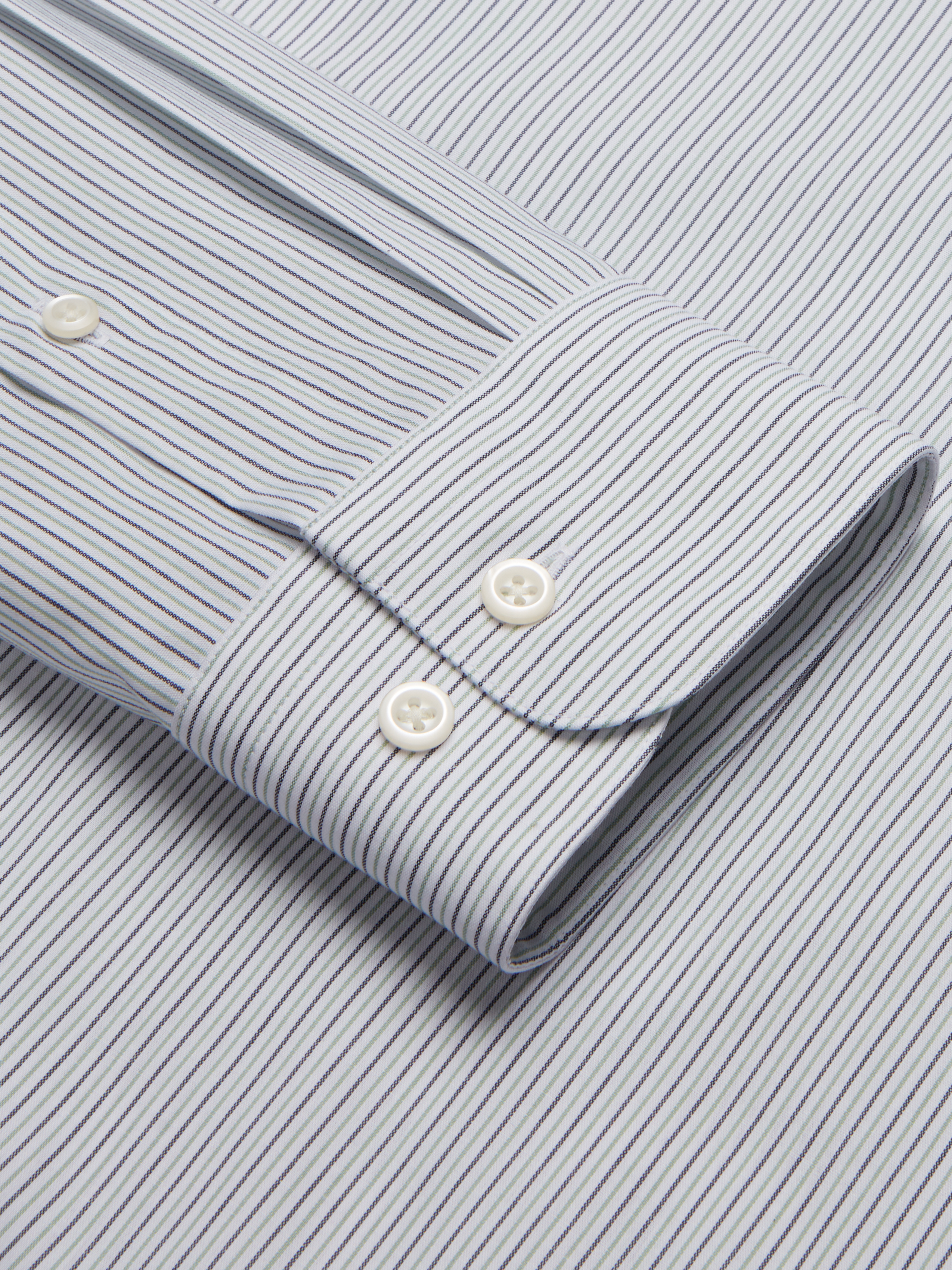Classic Fit Fine Line Stripe Dress Shirt