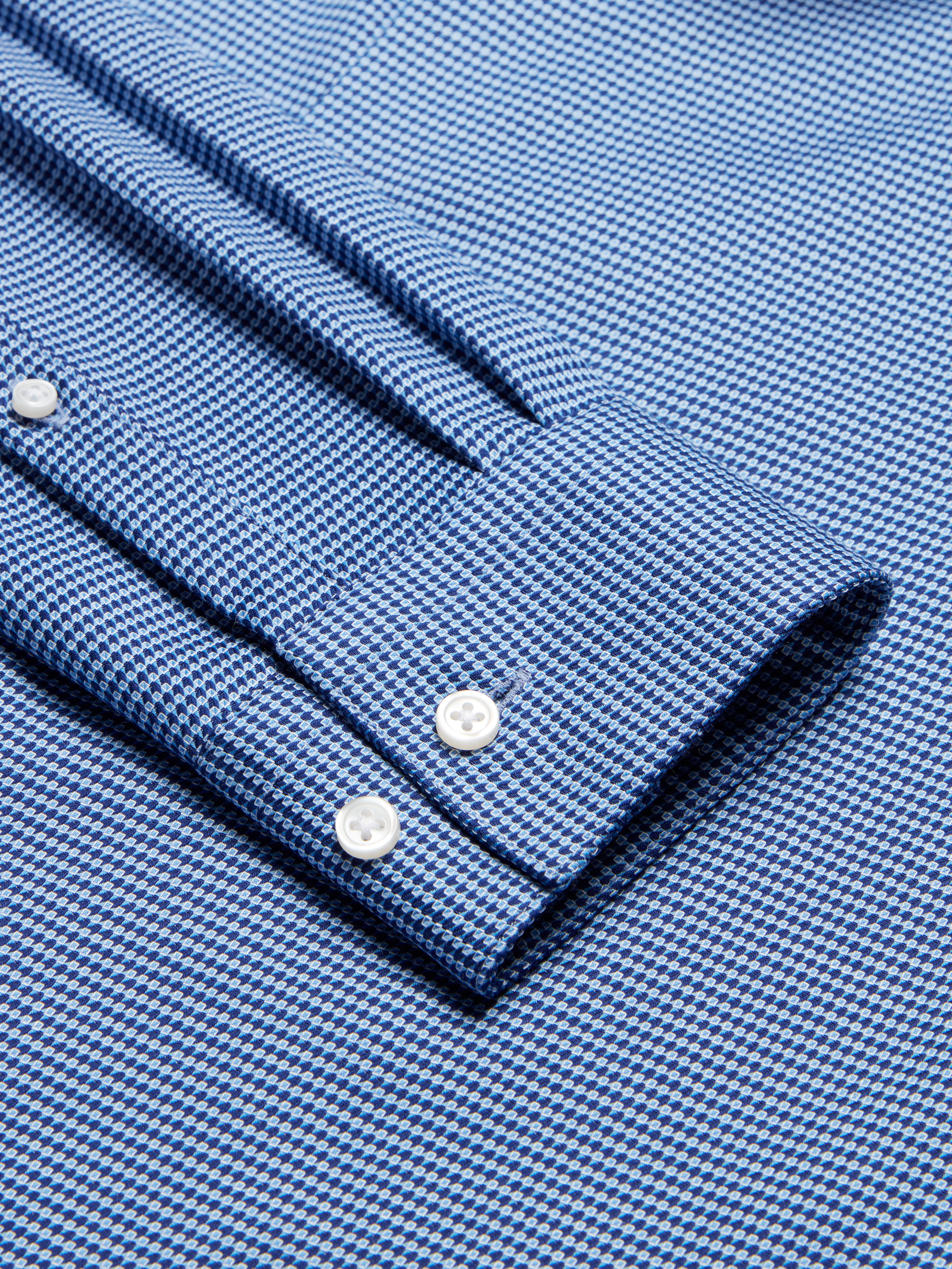 Slim Fit Neat Dress Shirt