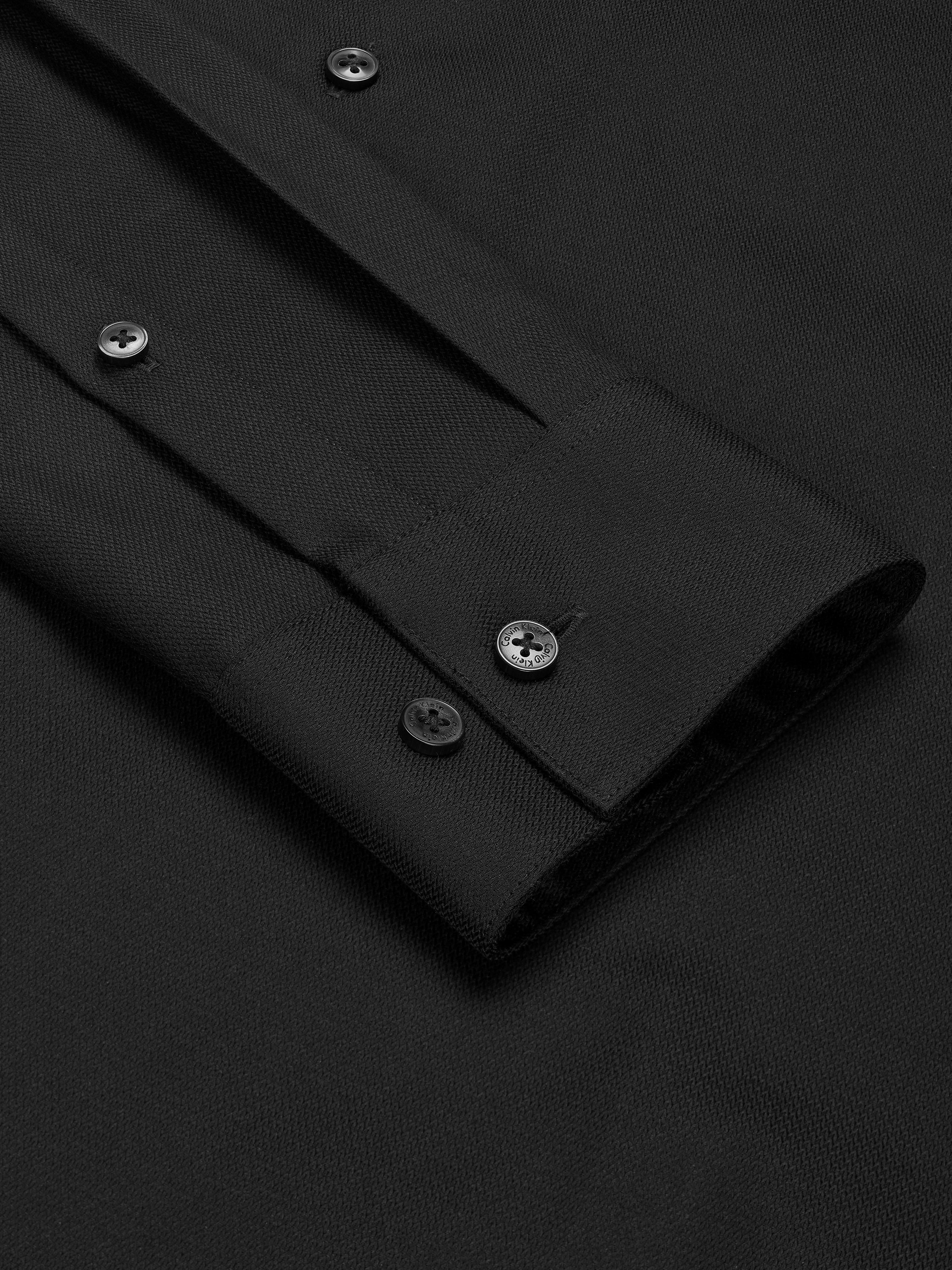 Classic Fit Solid Dress Shirt