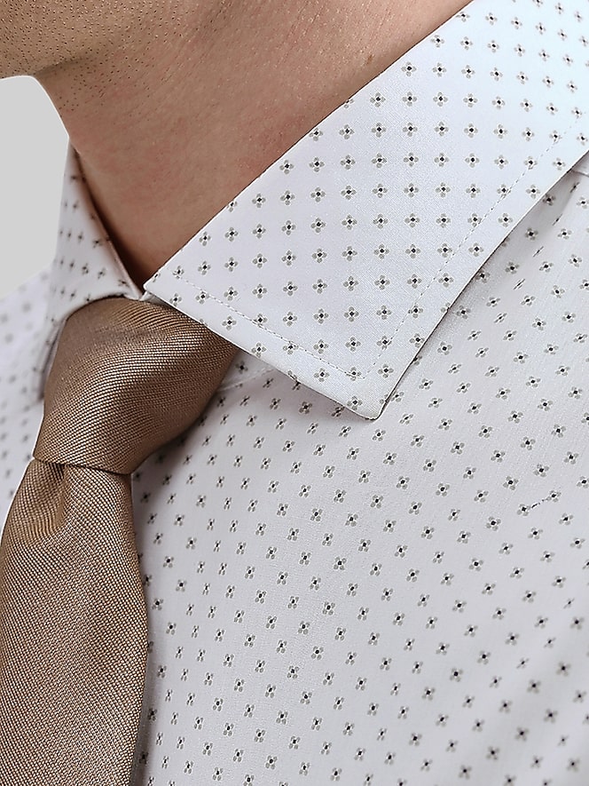 Haggar Slim Fit Neat Dress Shirt