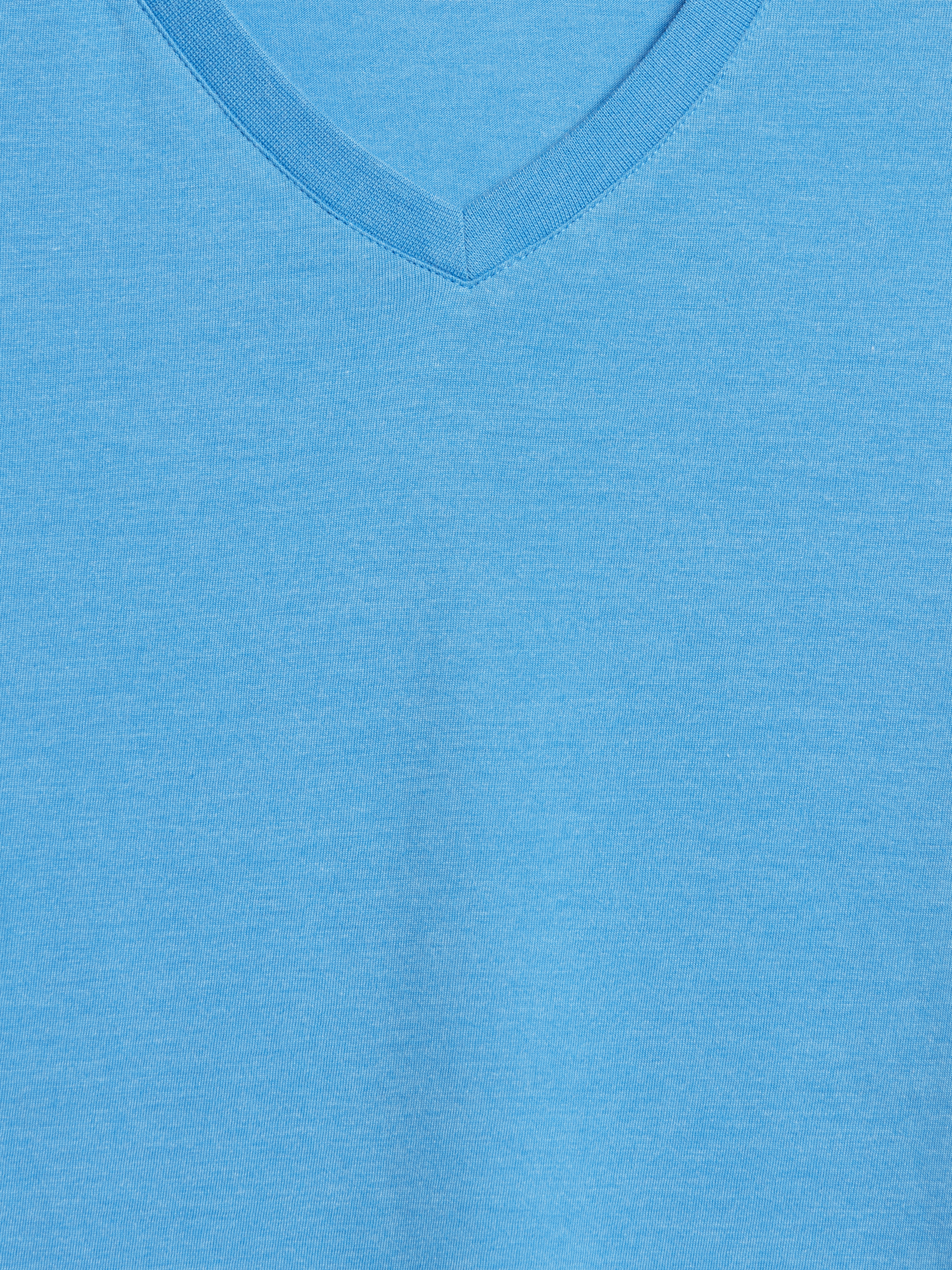 Modern Fit Breathable Burnout V-Neck Tee