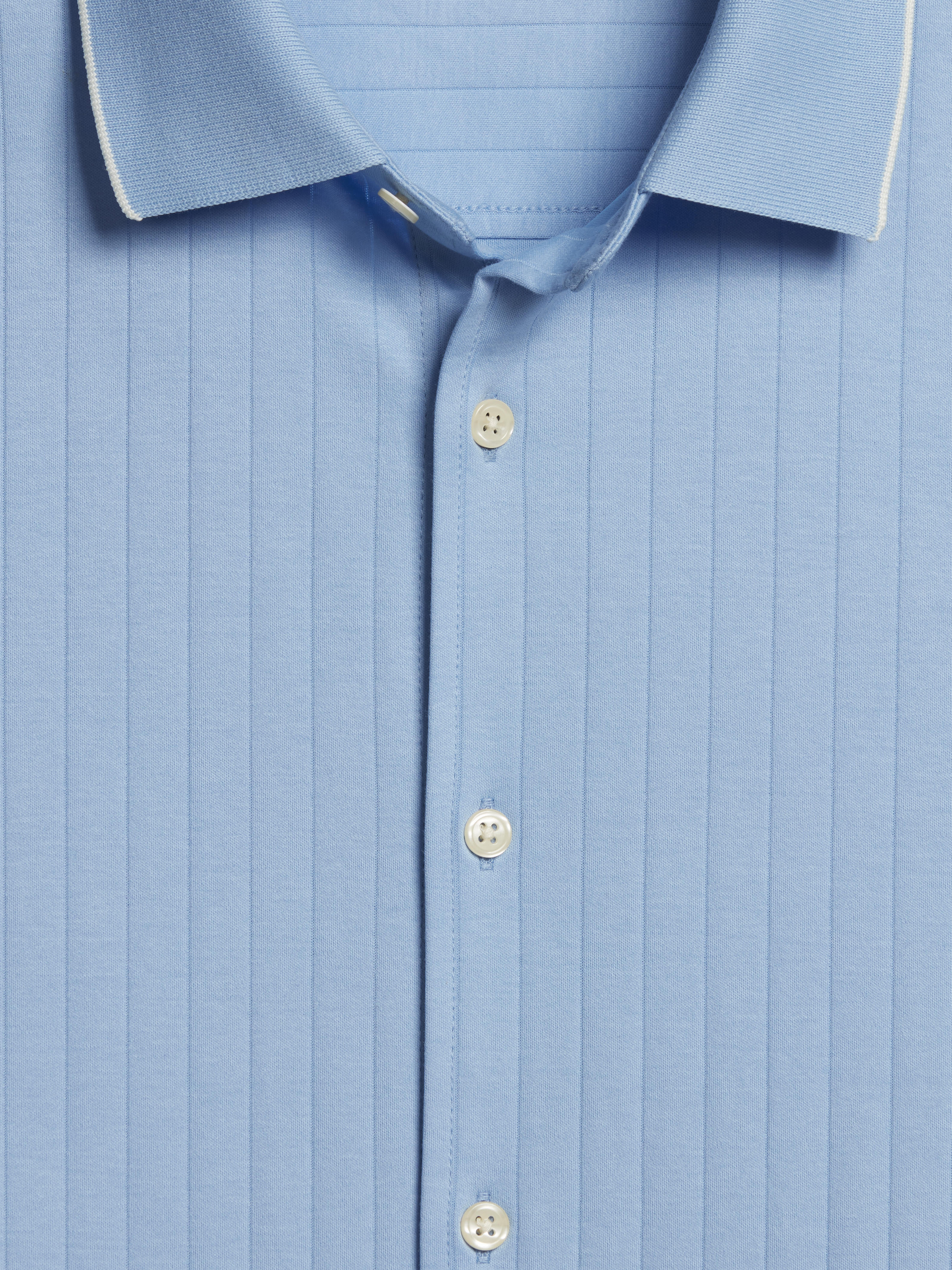 Modern Fit Breathable Short Sleeve Button Up Shirt