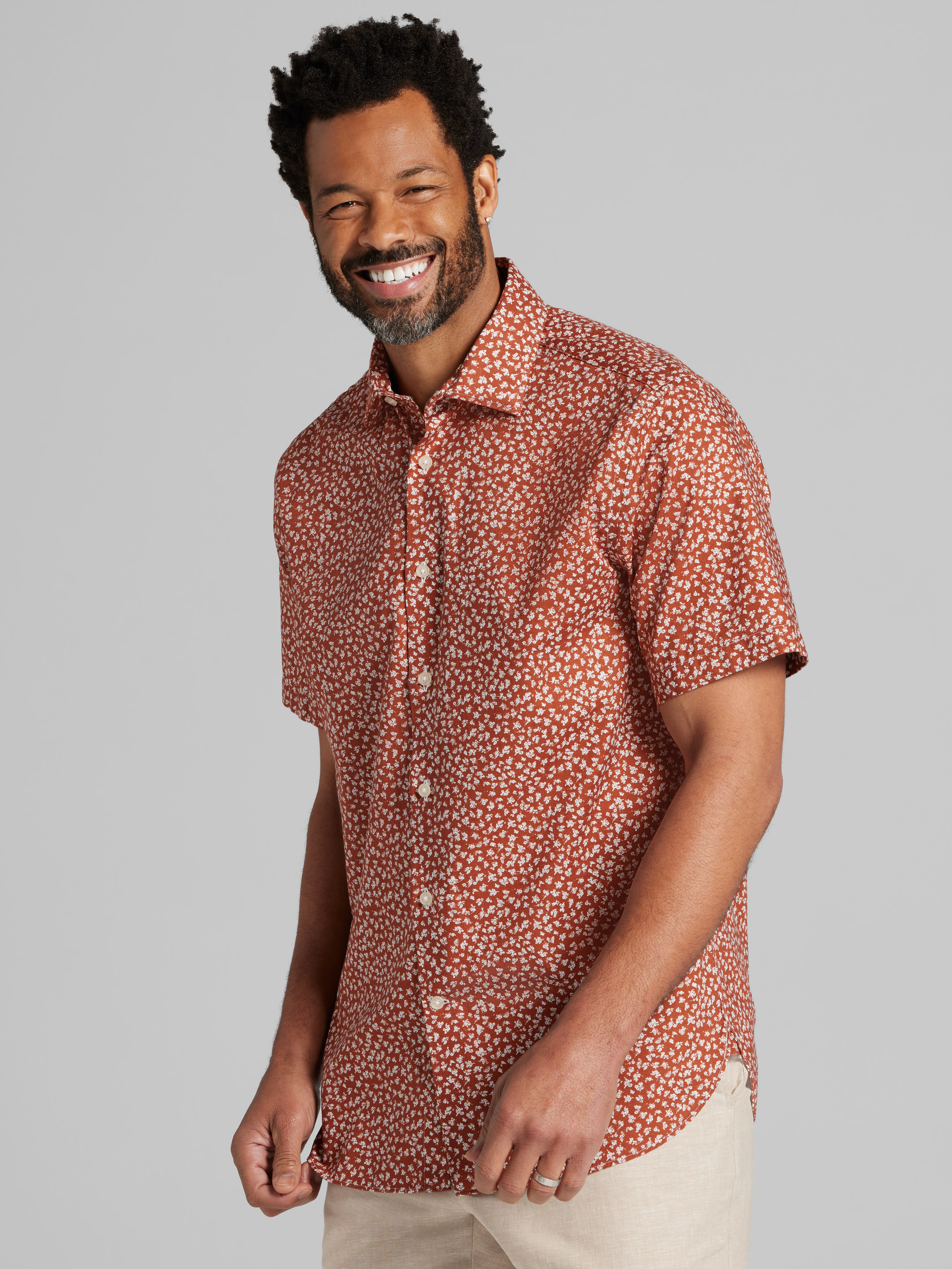Modern Fit Short Sleeve Button Up Shirt