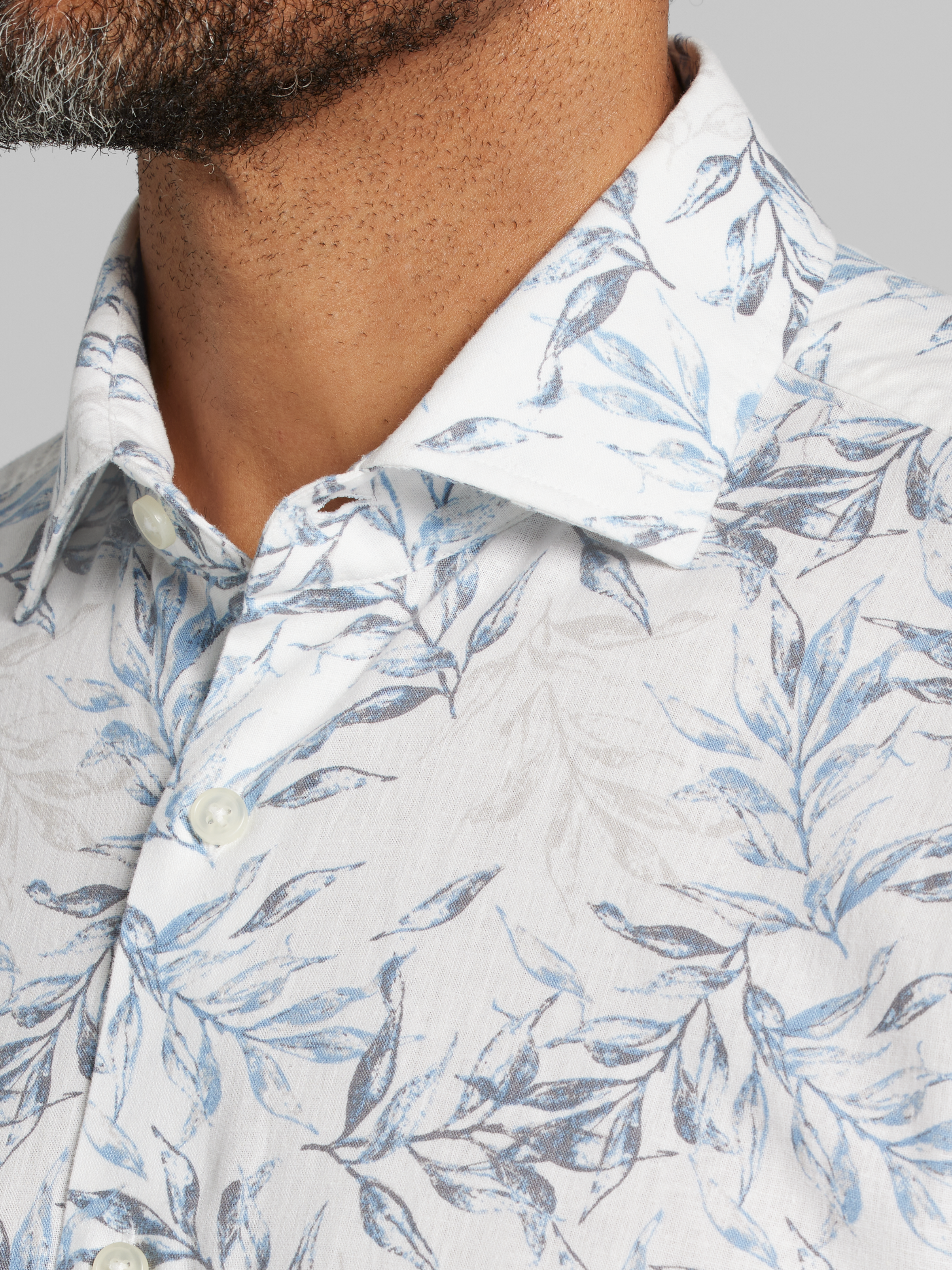 Modern Fit Floral Leaf Linen Blend Short Sleeve Button Up Shirt