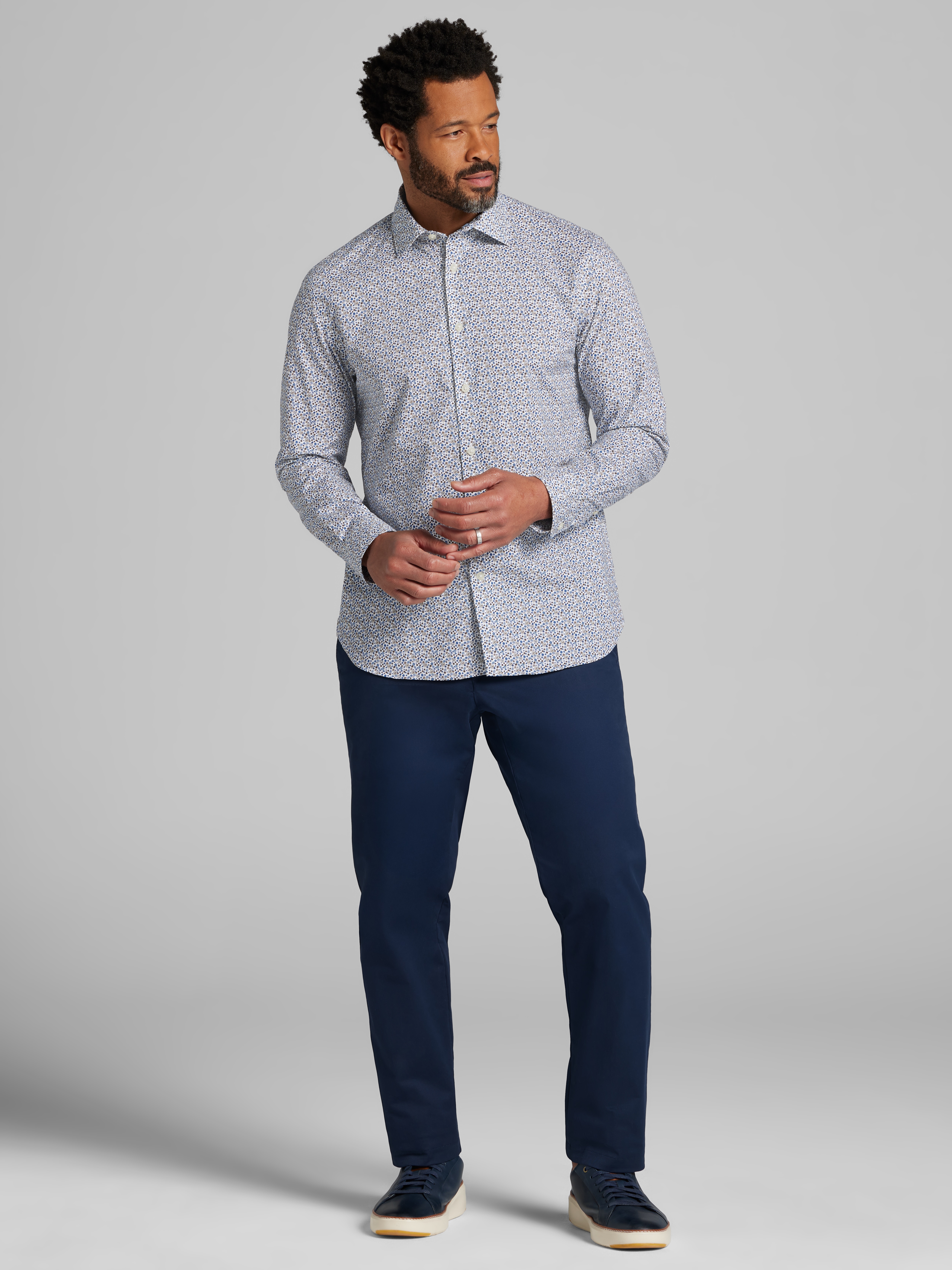 Modern Fit Button-Up Shirt