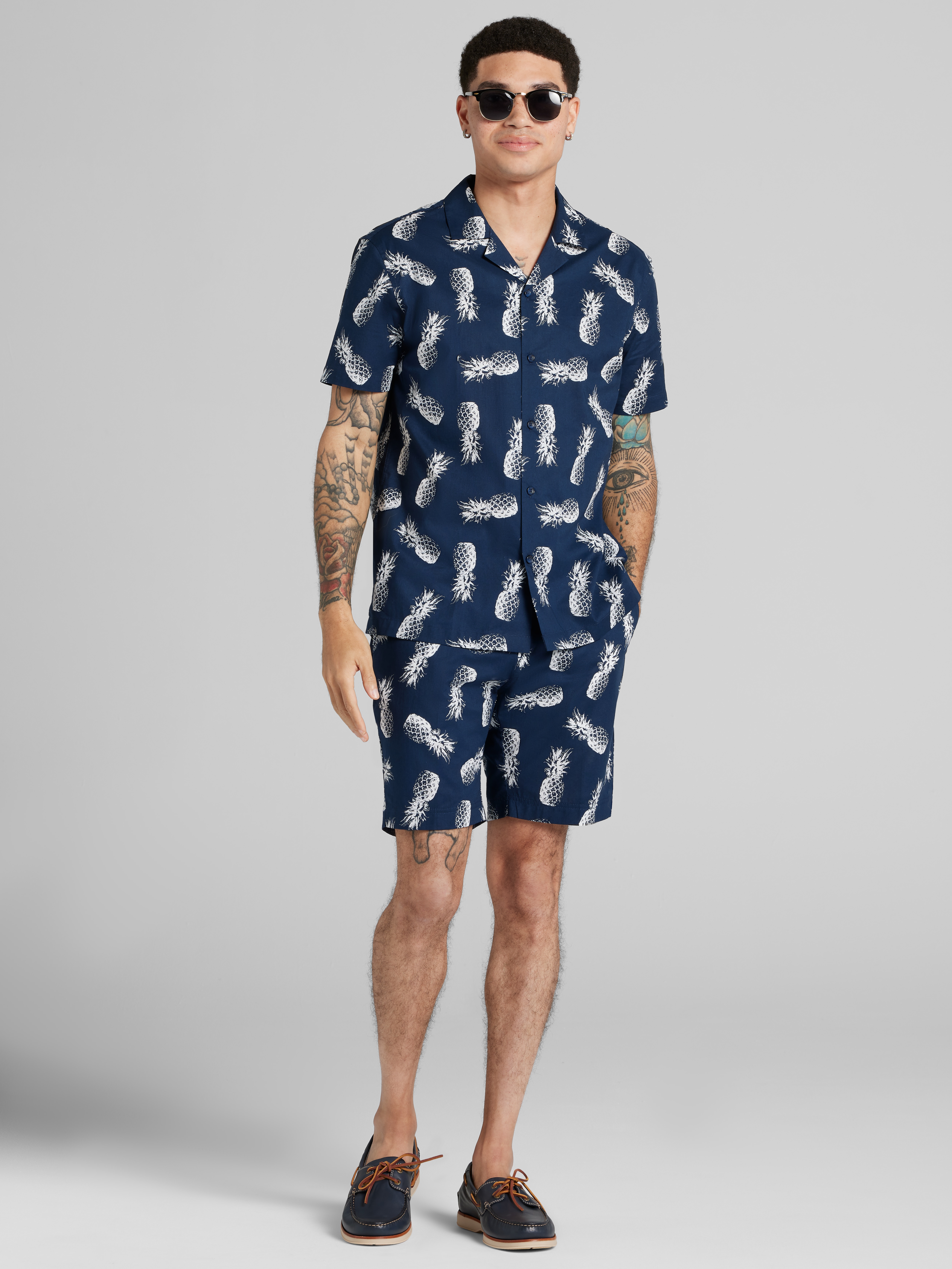 Slim Fit Pineapple Short Sleeve Camp Shirt