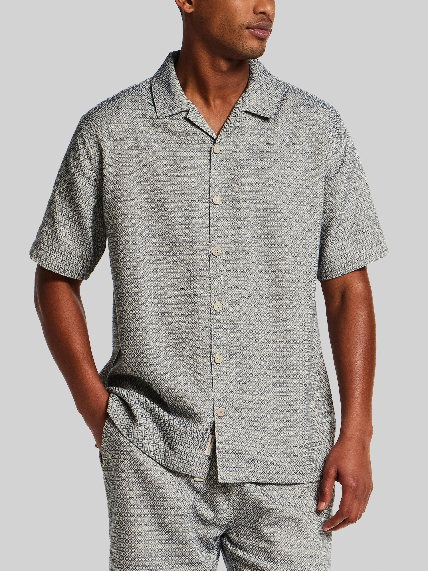 Regular Fit Jacquard Short Sleeve Button Up Shirt