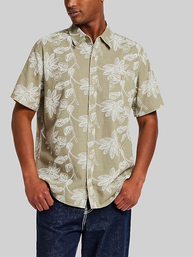 Men's Regular Fit Modern Floral Short Sleeve Button Up Shirt