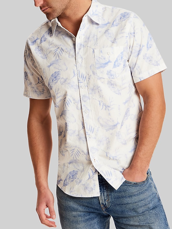 Weatherproof Vintage Regular Fit Seersucker Woven Short Sleeve Button Up Shirt