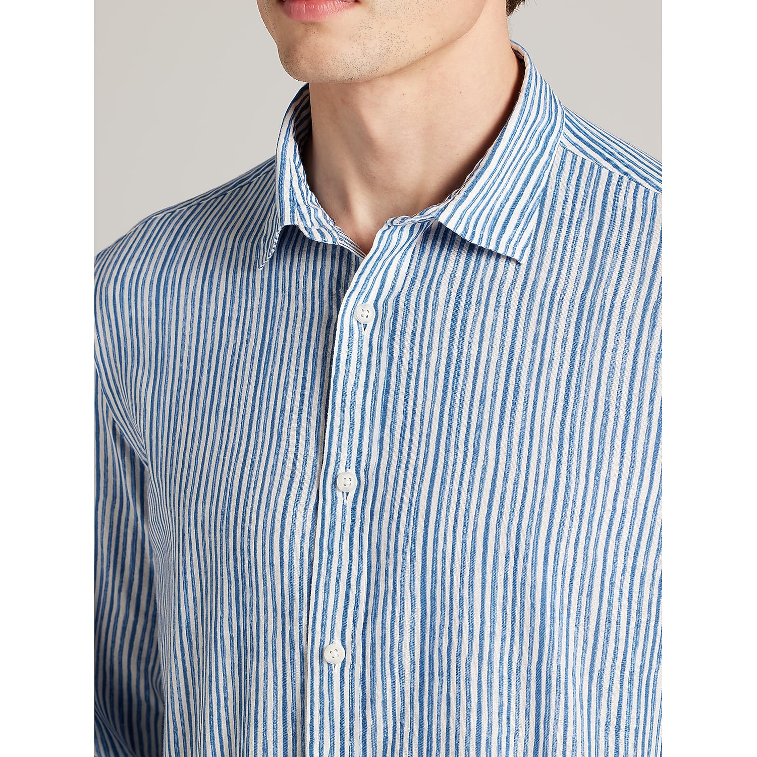 Joseph Abboud Modern Fit Linen Cotton Blend Stripe Button-Up Shirt in White and Blue – Men’s Casual Dress Shirt, Size XL