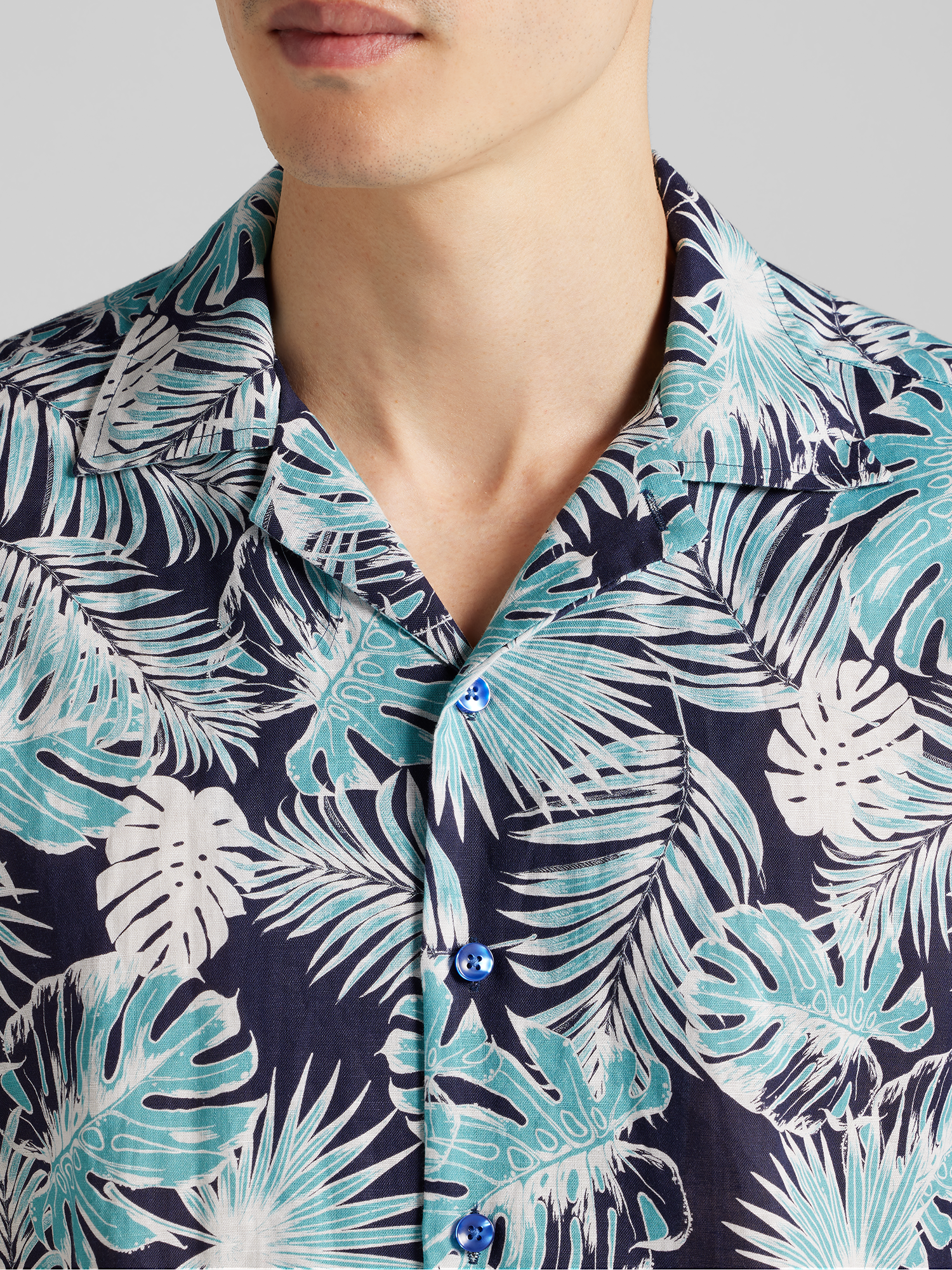 Modern Fit Linen Blend Short Sleeve Camp Shirt
