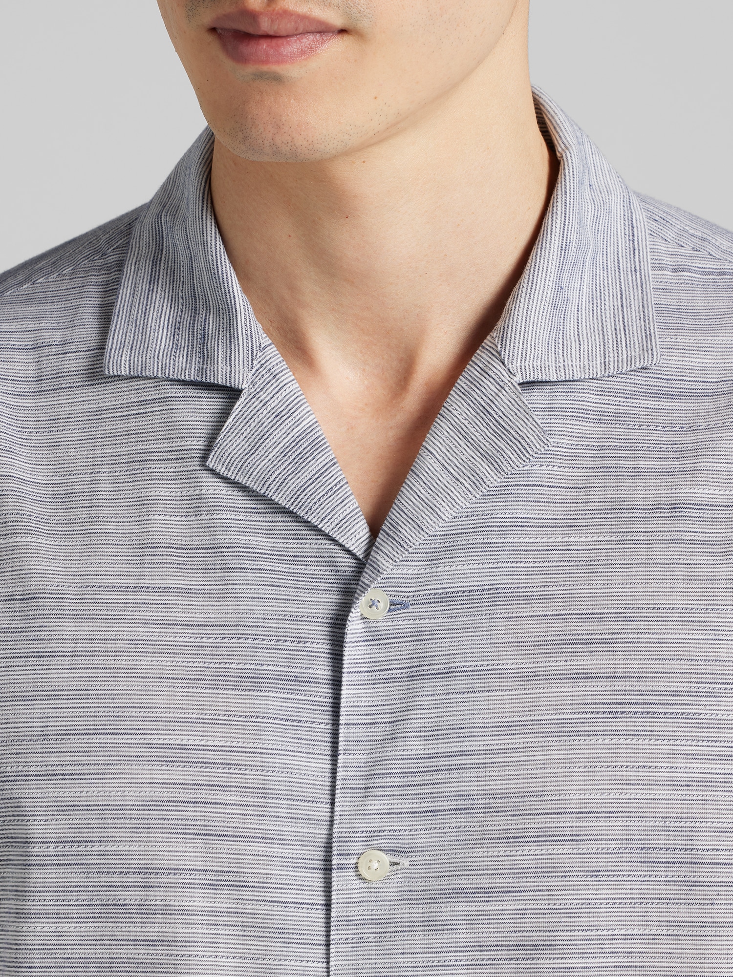 Modern Fit Lightweight Short Sleeve Camp Shirt