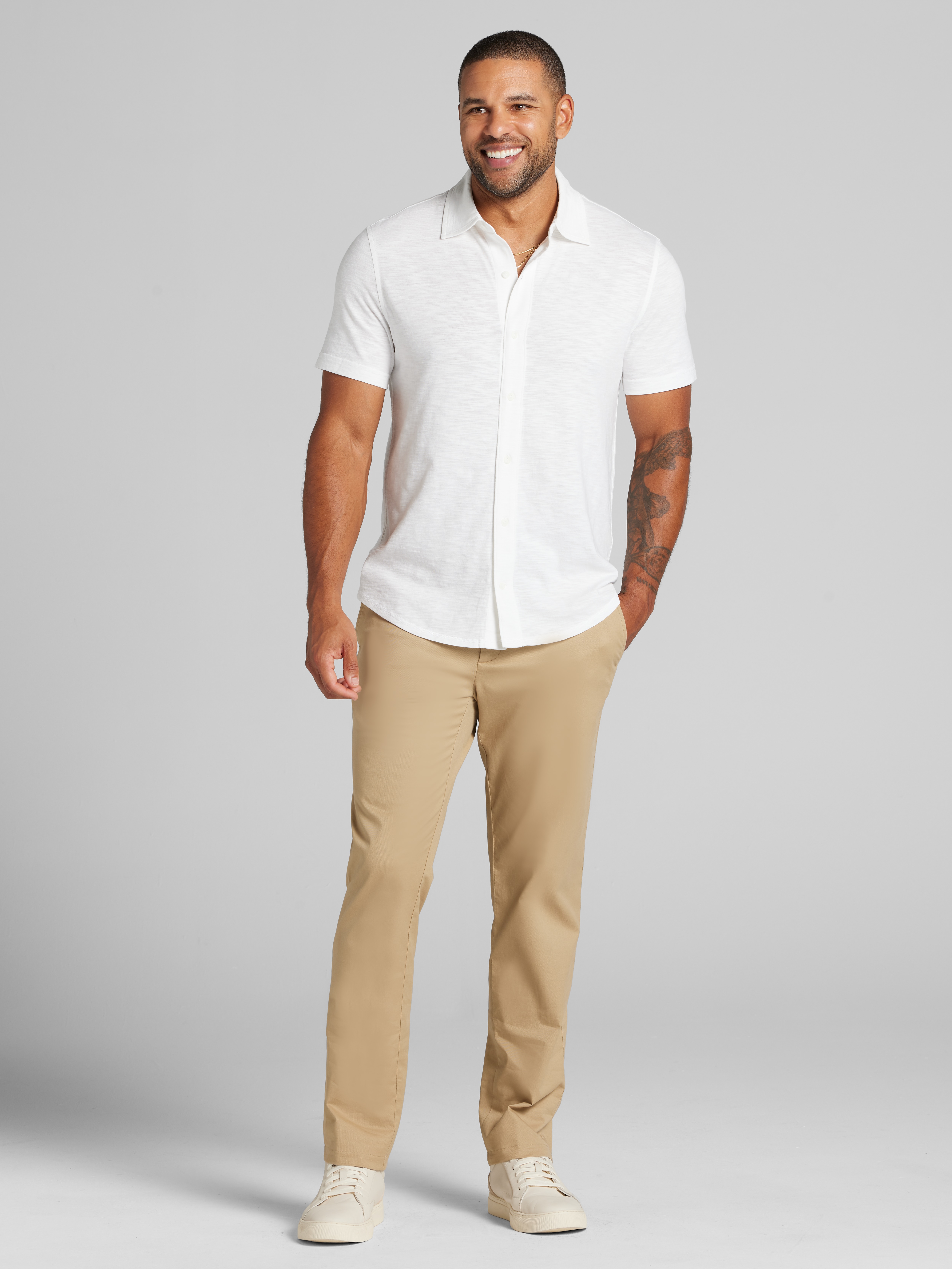 Modern Fit Short Sleeve Knit Button Up Shirt