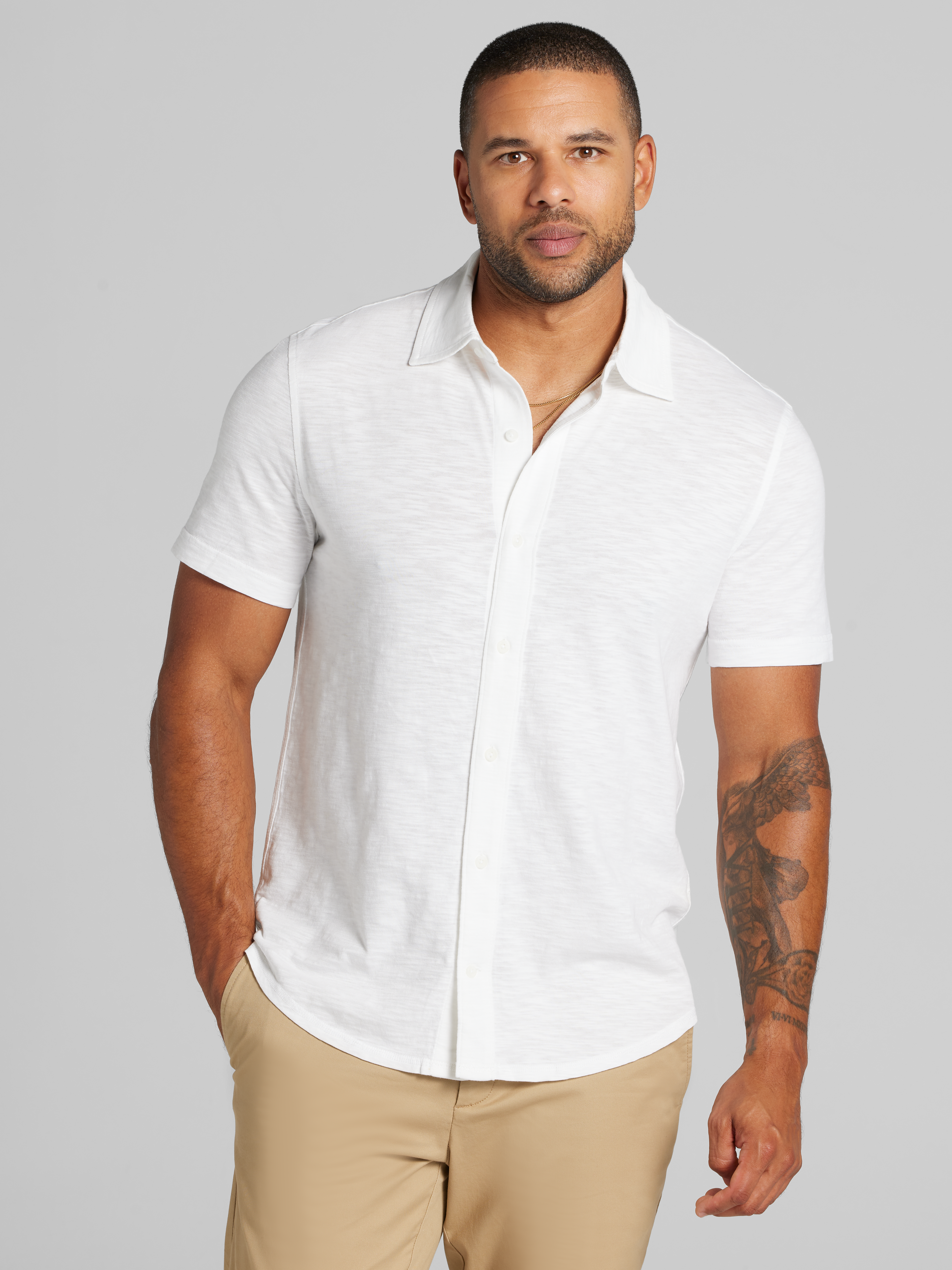 Modern Fit Short Sleeve Knit Button Up Shirt