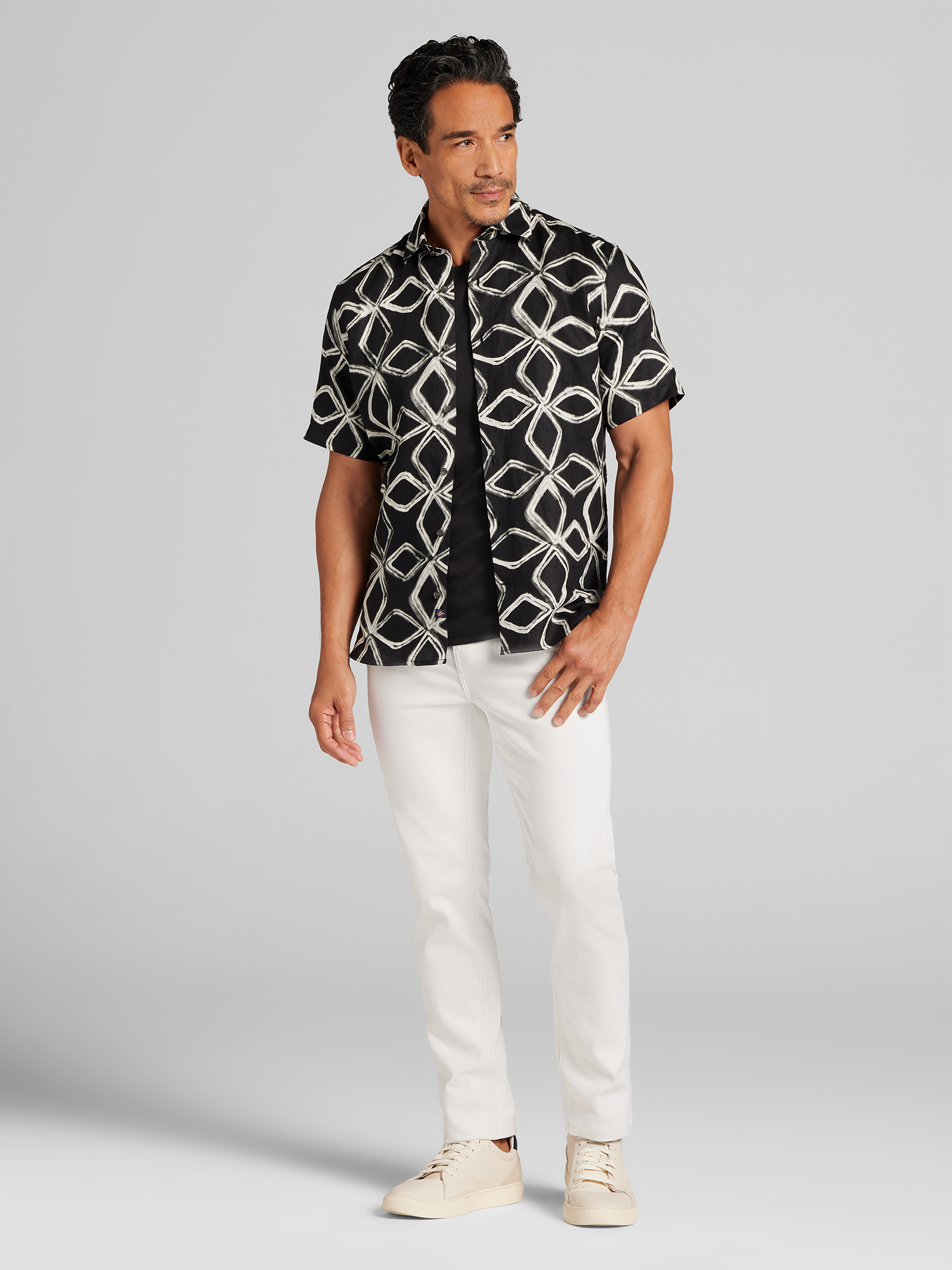 Modern Fit 100% Linen Short Sleeve Button Up Shirt