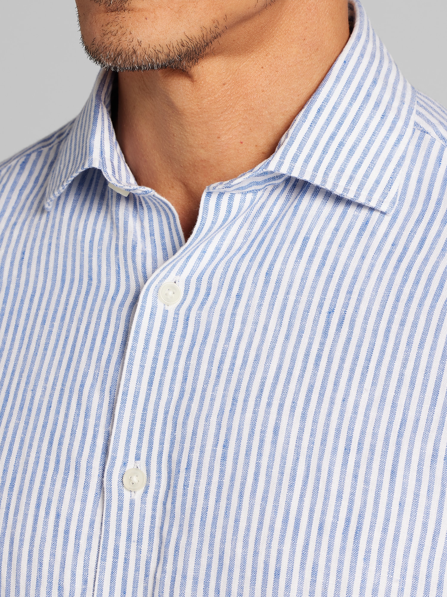 Modern Fit Short Sleeve Linen Button Up Shirt