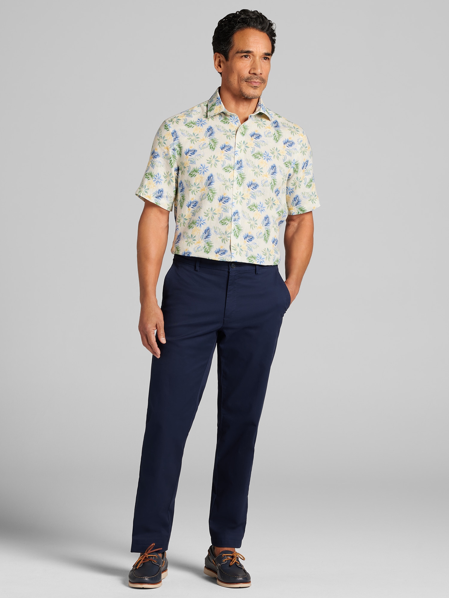 Modern Fit Floral Short Sleeve Button Up Shirt