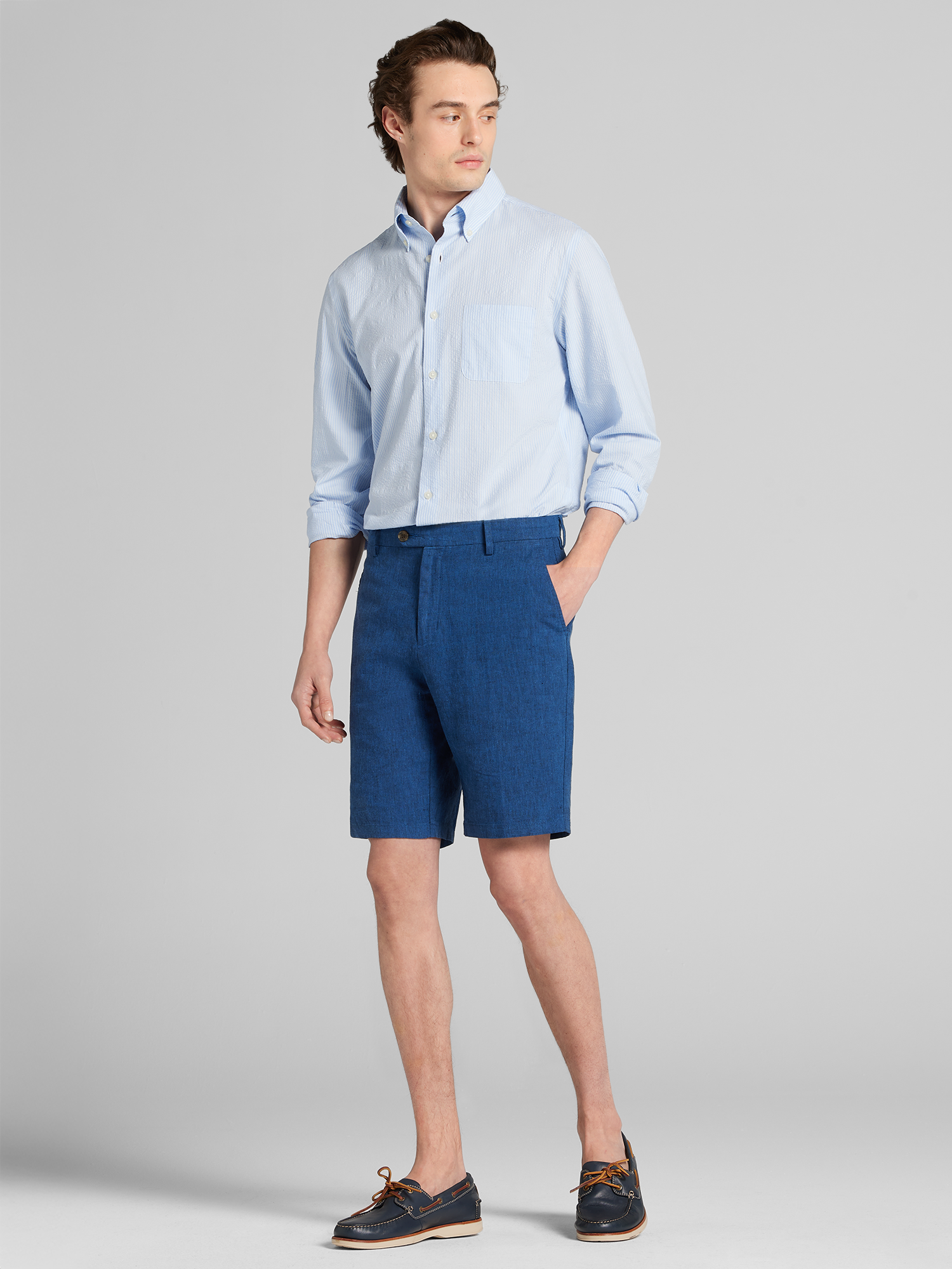 Modern Fit Seersucker Stripe Button Up Shirt