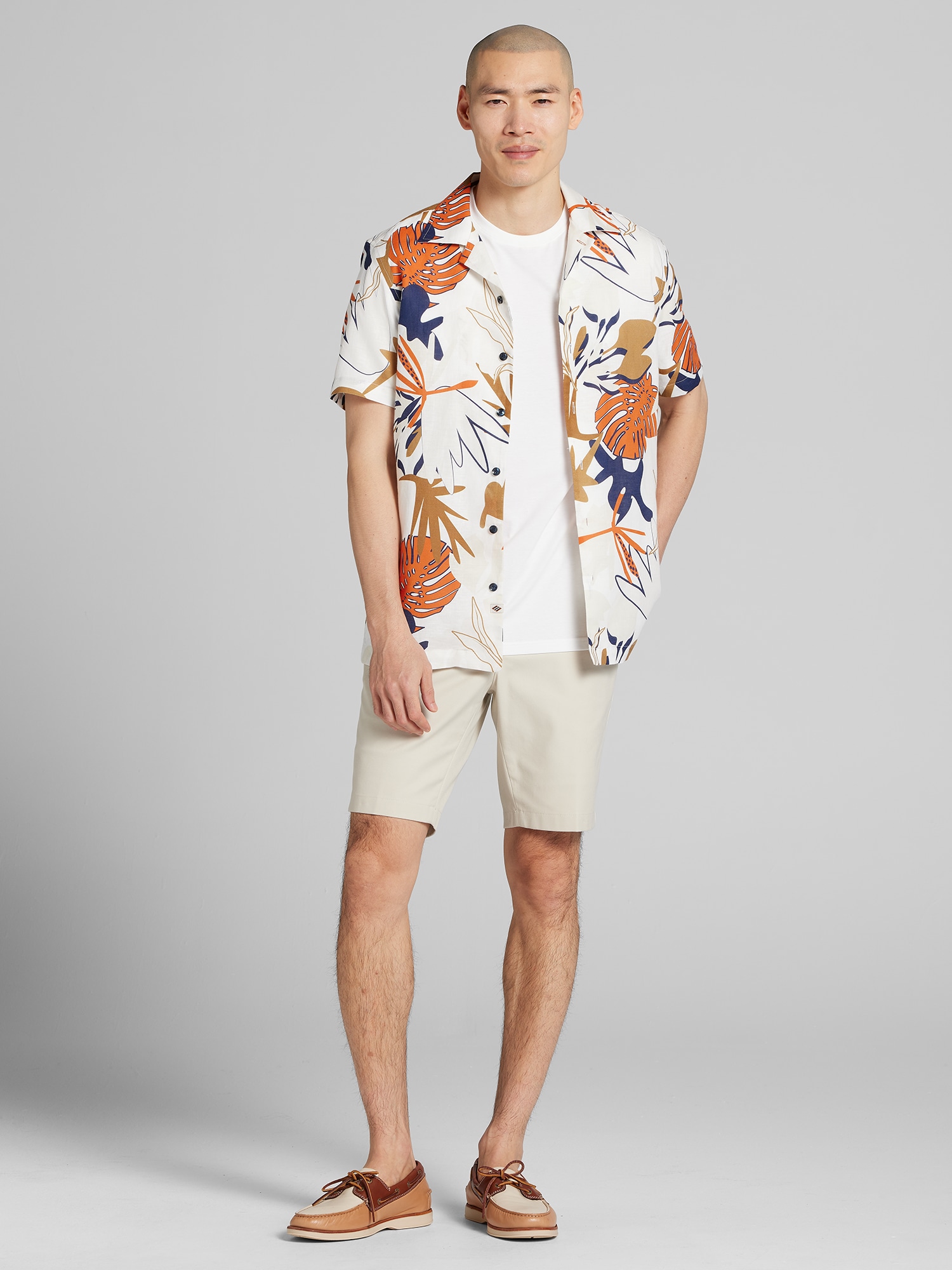 Modern Fit Short Sleeve Floral Camp Shirt
