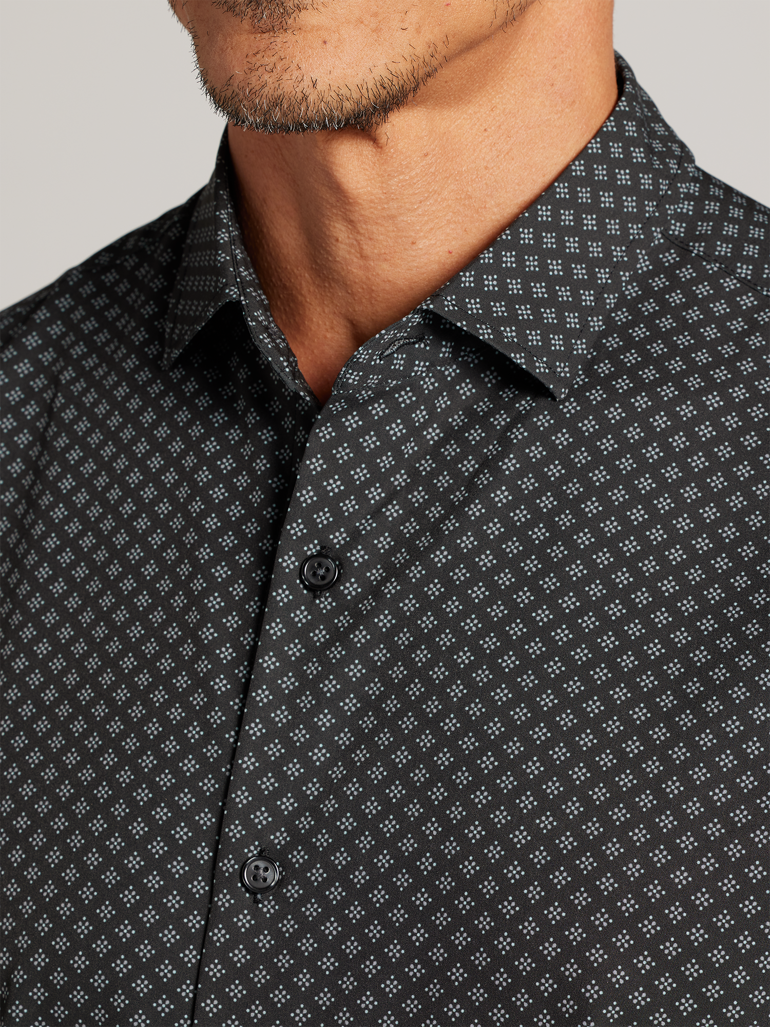 CHILLFLEX Modern Fit 4-Way Stretch Short Sleeve Button Up Shirt