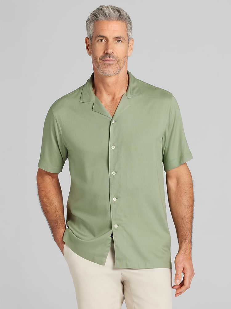Joseph Abboud Modern Fit Lightweight Short Sleeve Camp Shirt