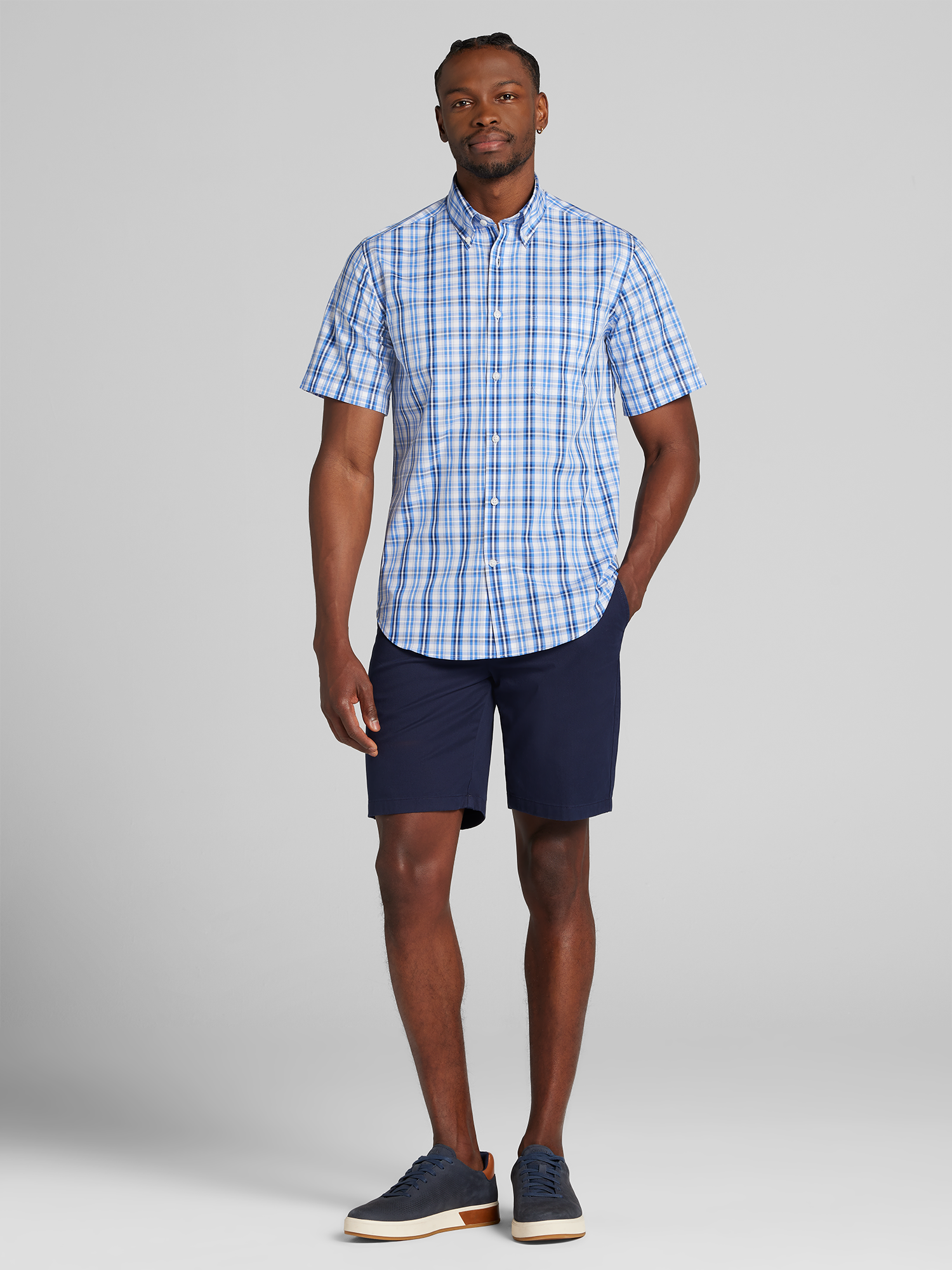 Modern Fit Plaid Short Sleeve Button Up Shirt