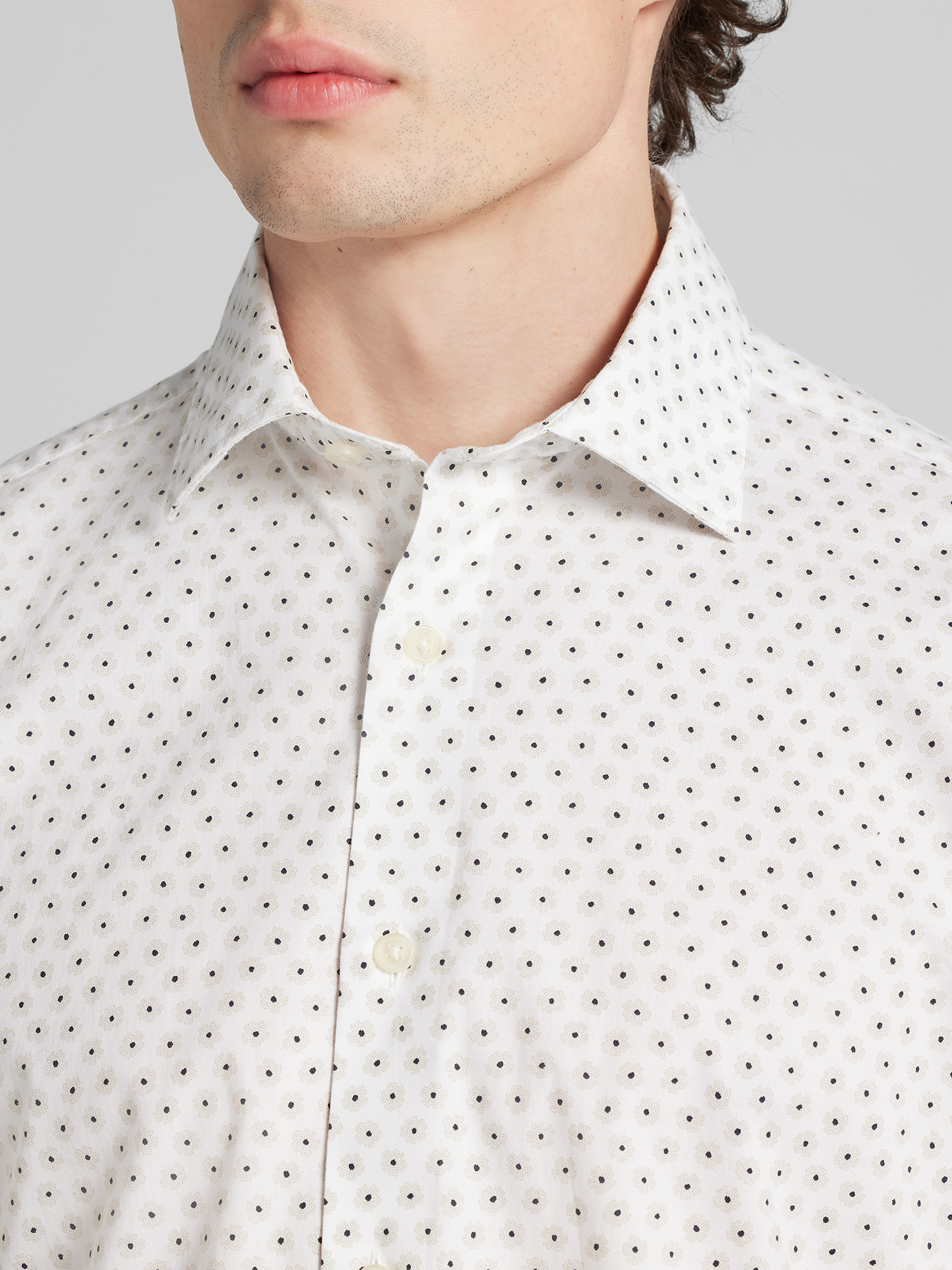 Modern Fit Cotton Blend Short Sleeve Button Up Shirt