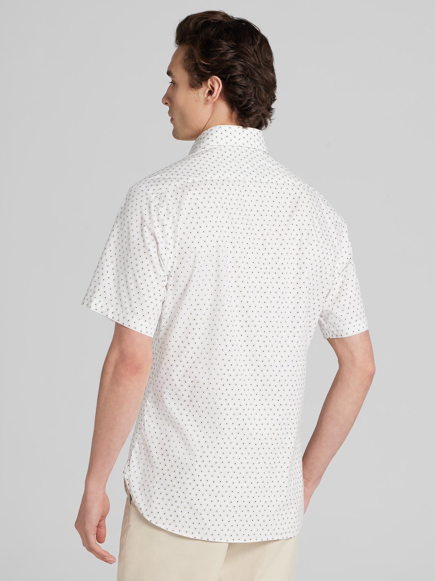 Modern Fit Cotton Blend Short Sleeve Button Up Shirt