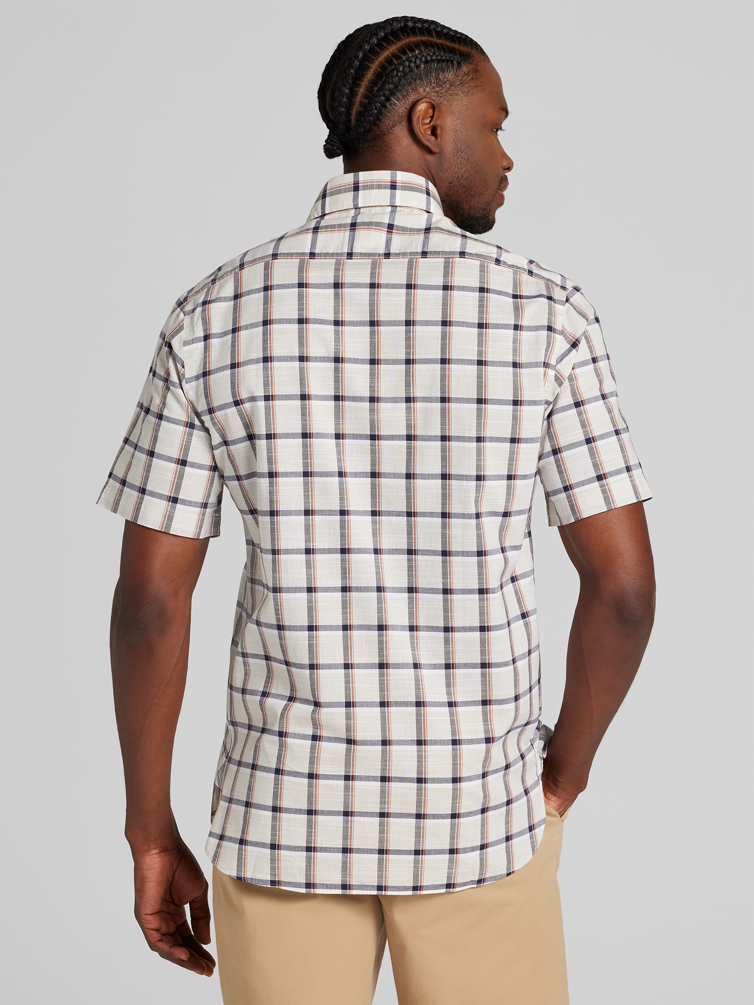 Modern Fit Woven Plaid Short Sleeve Button Up Shirt
