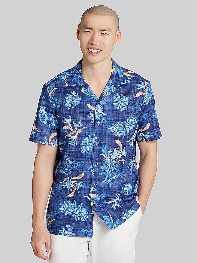 Men's Modern Fit Tropical Hibiscus and Leaves Camp Shirt