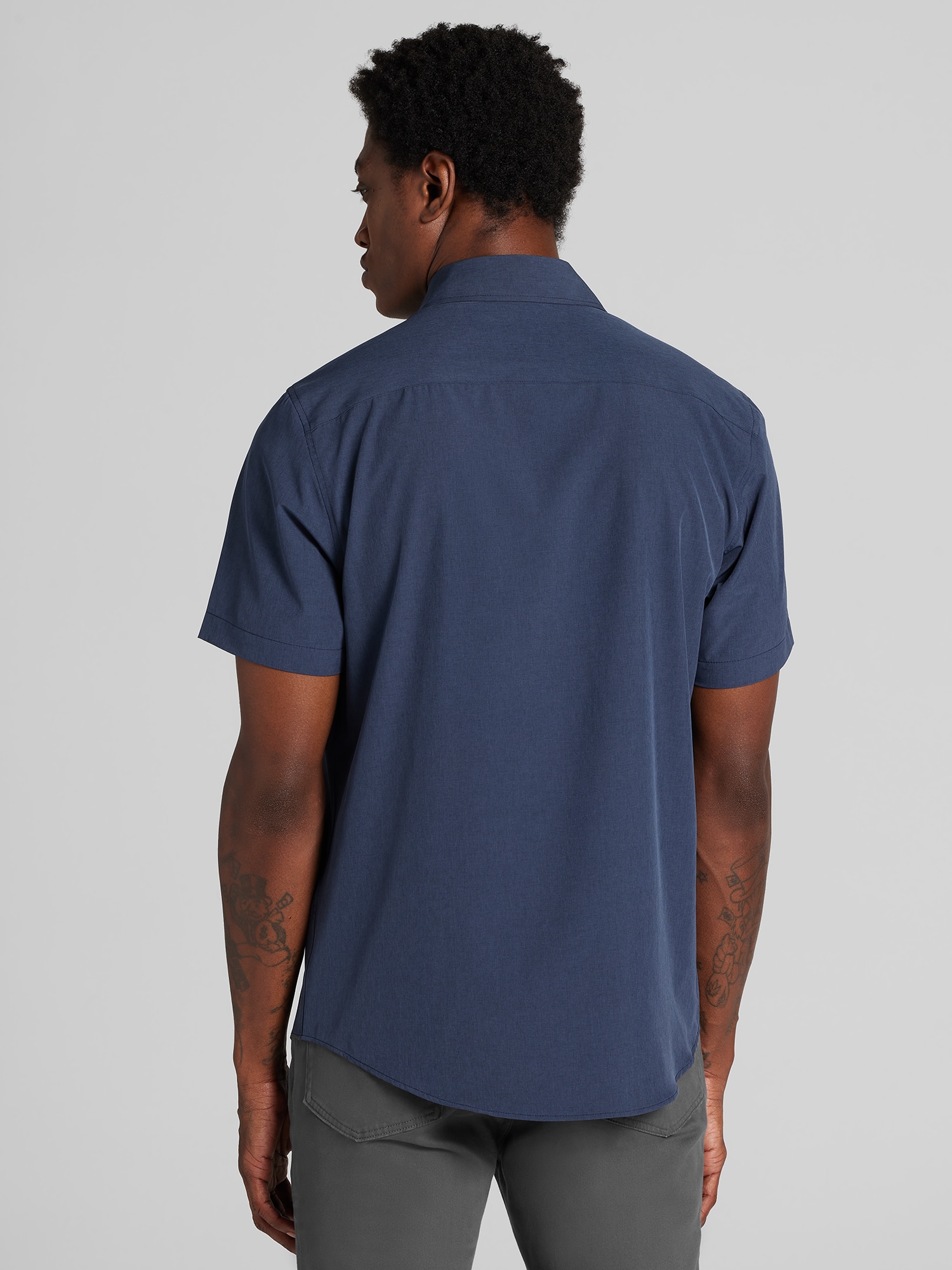 CHILLFLEX Modern Fit 4-Way Stretch Short Sleeve Button-Up Shirt
