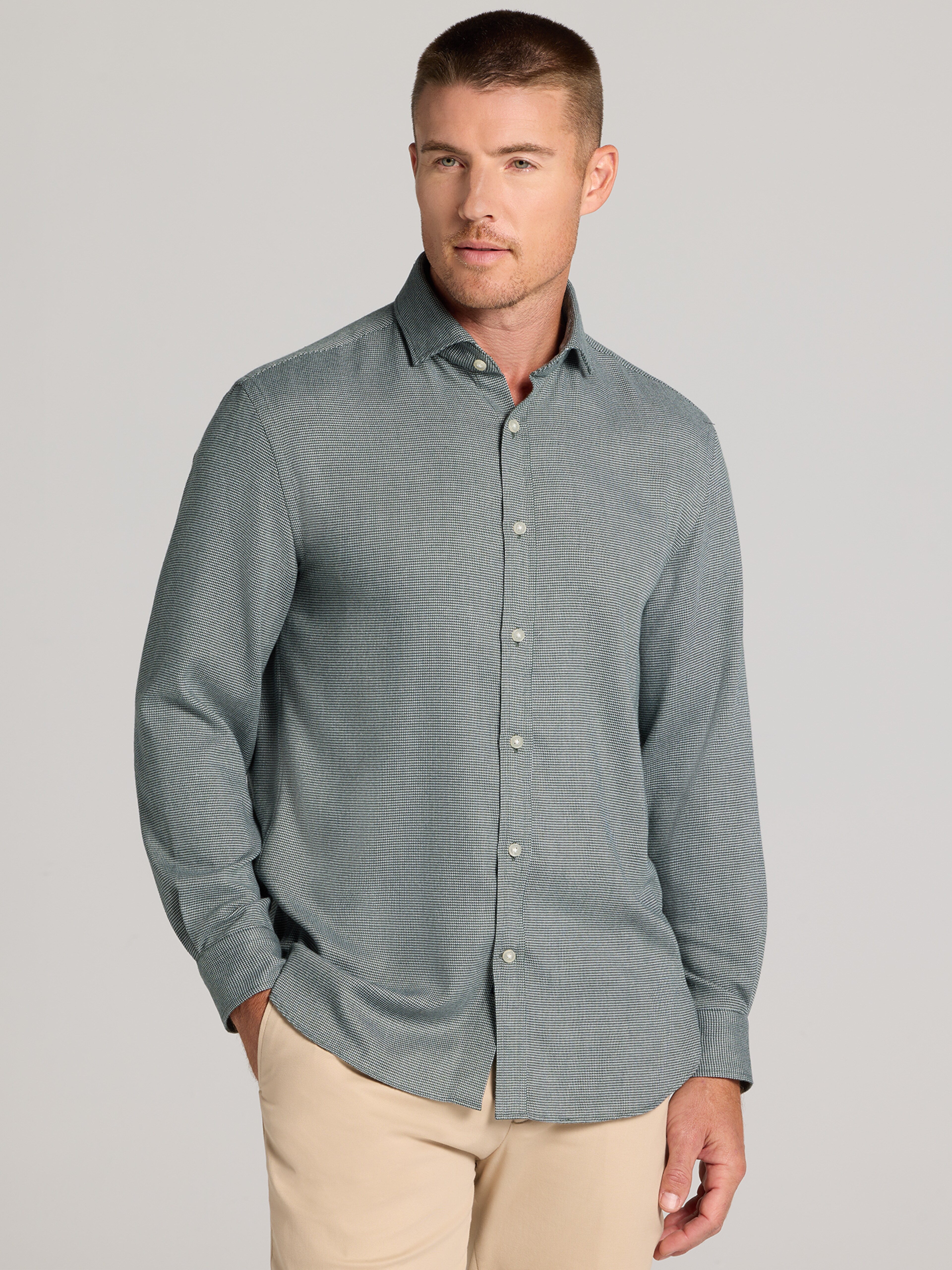 Modern Fit Flannel Button Up Shirt