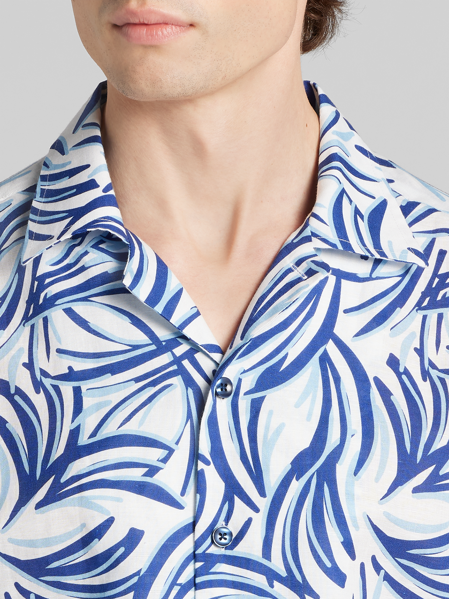 Modern Fit Tropical Resort Short Sleeve Shirt