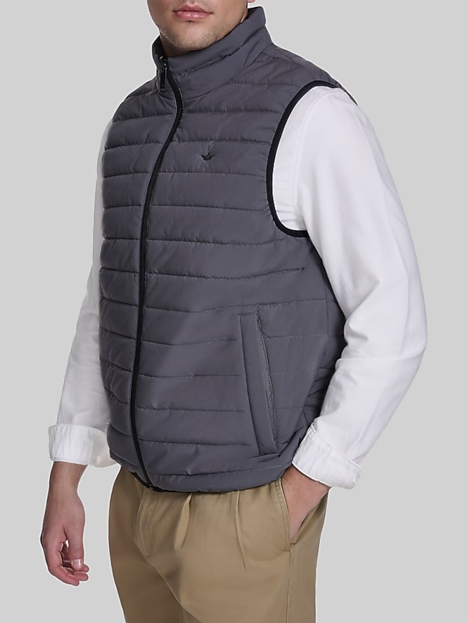Dockers Regular Fit Packable Reversible Vest, Grey/Black - Image 5 of 6