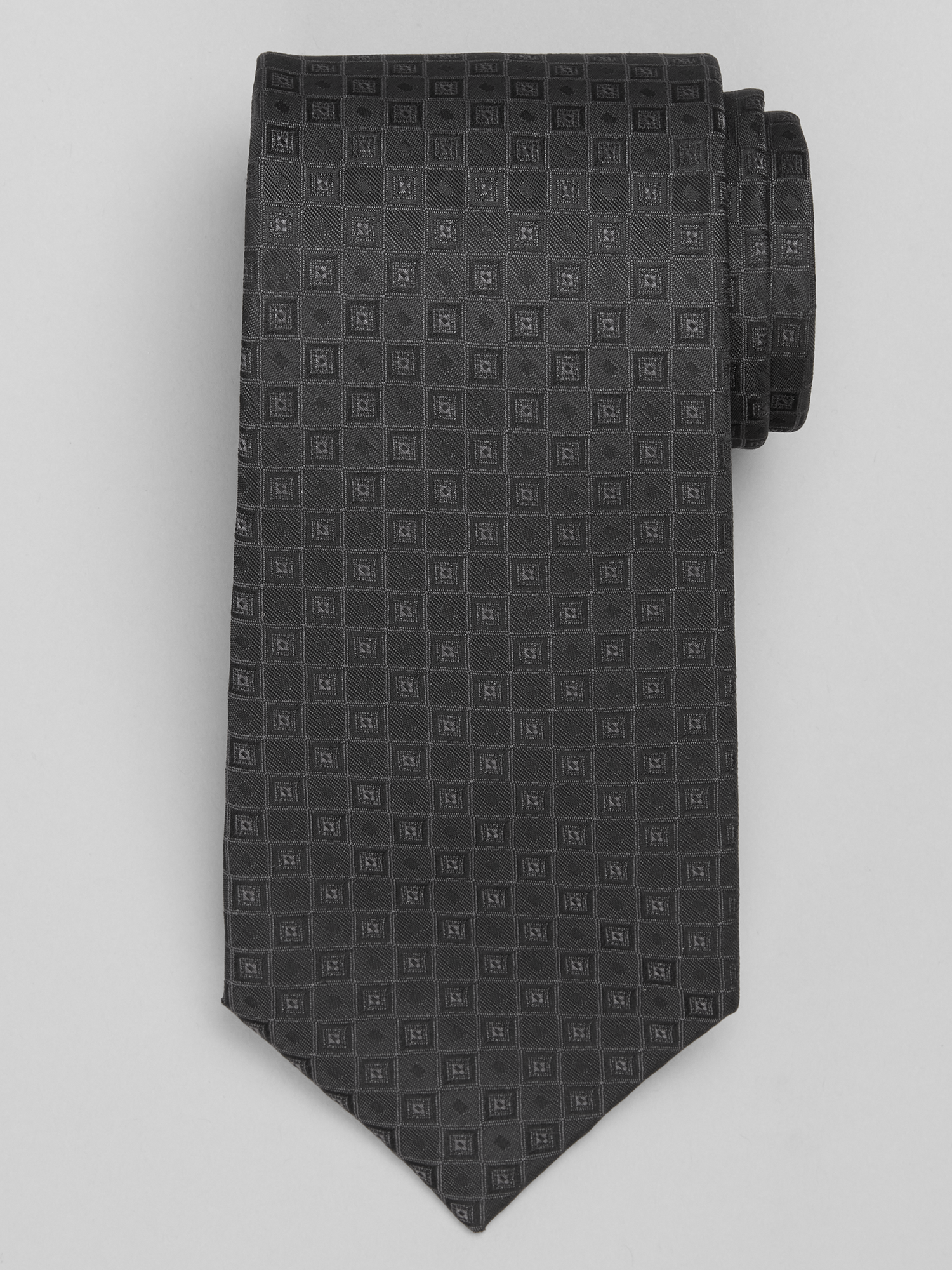 Medallion Tie