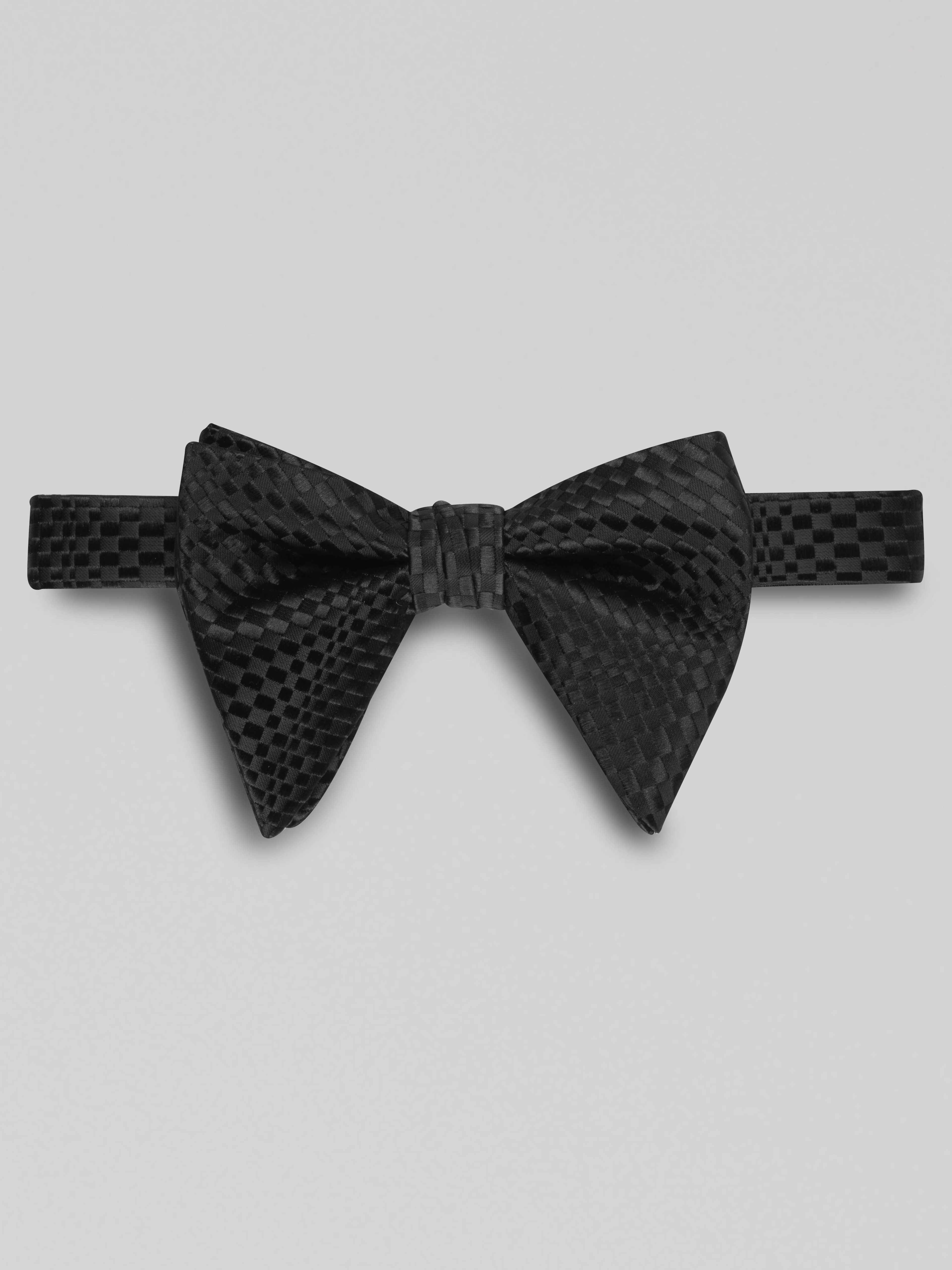 Teardrop Bow Tie