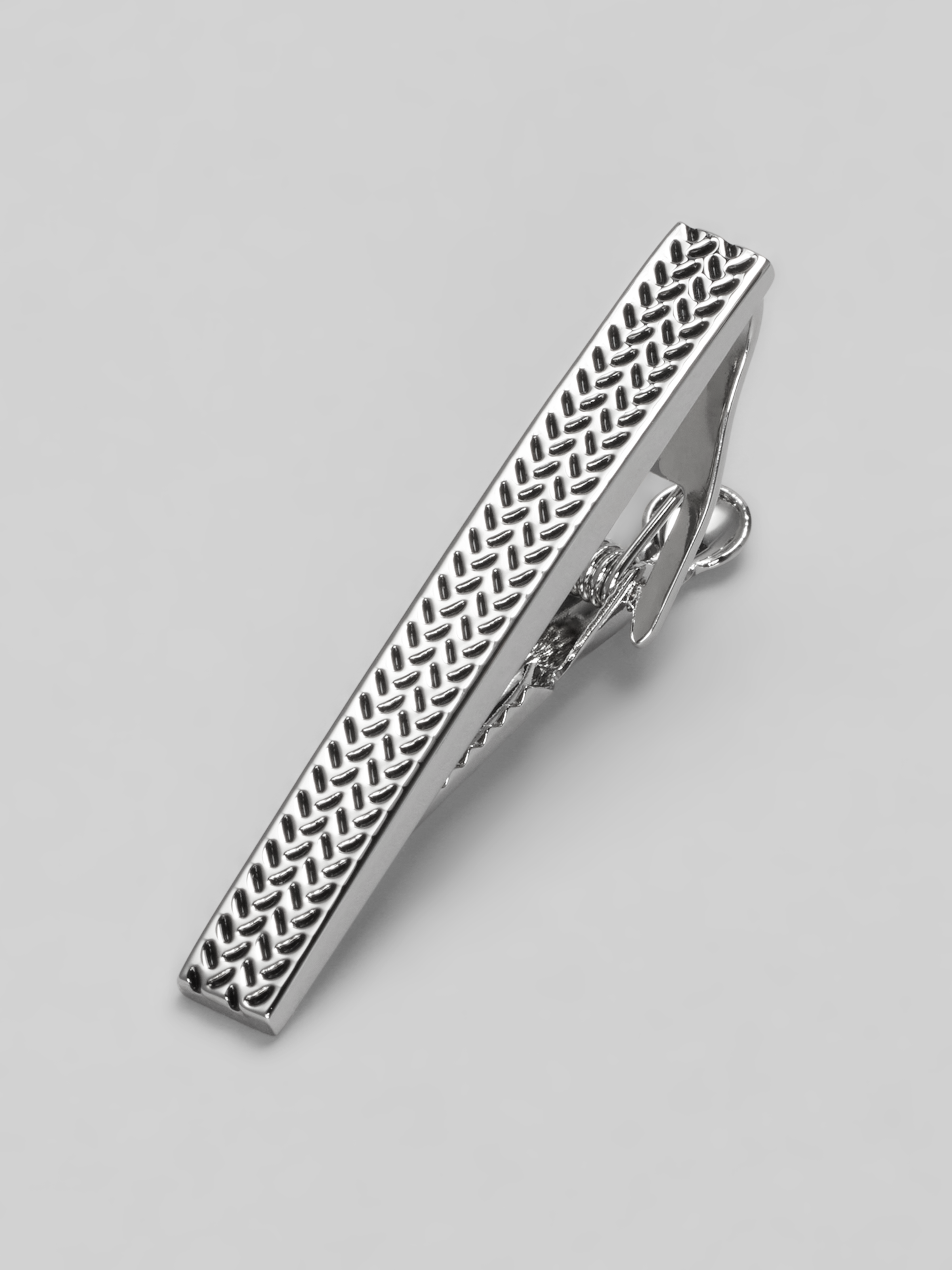 Chevron Tie Bar