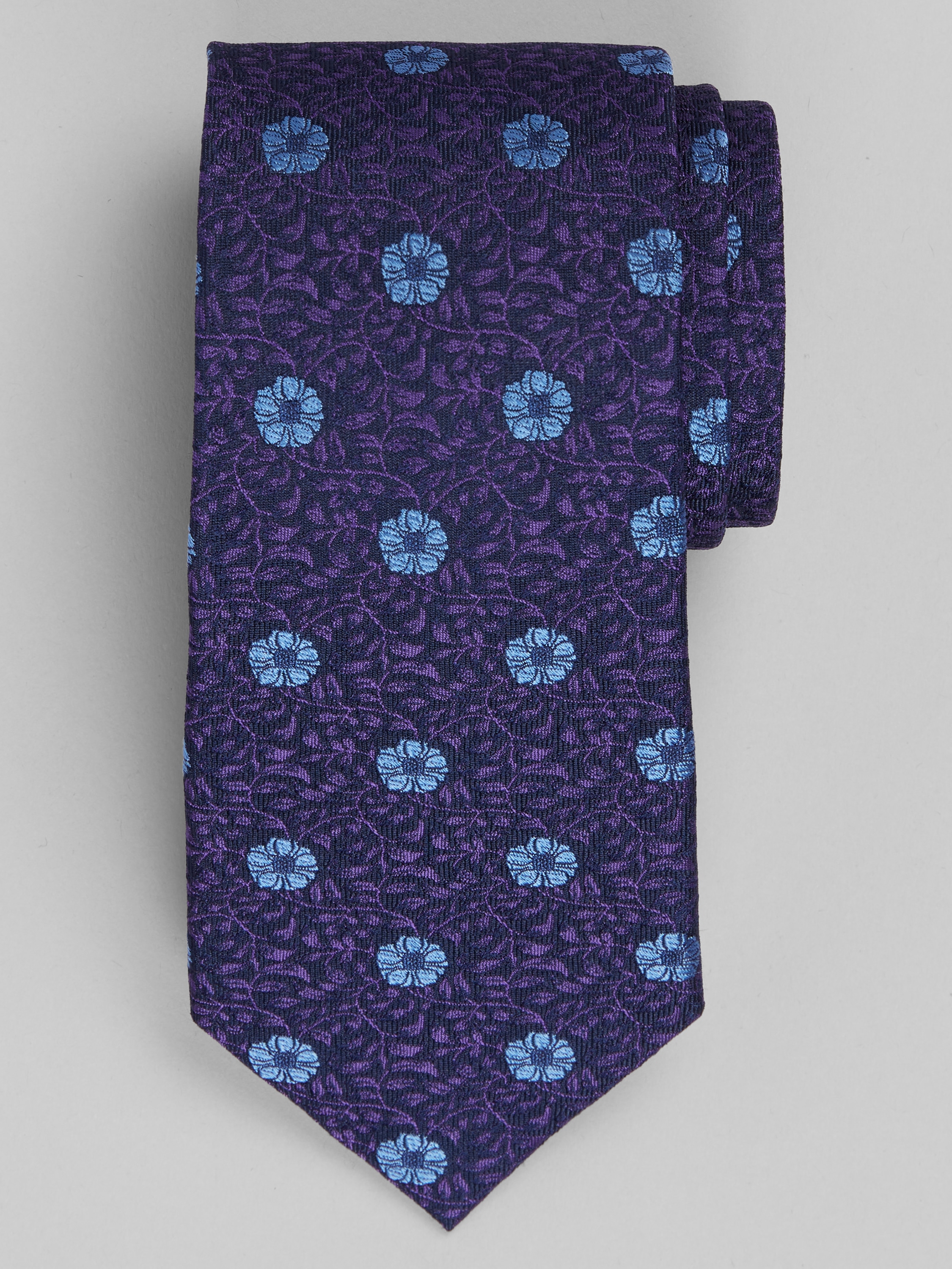 Vineyard Medallion Floral Tie
