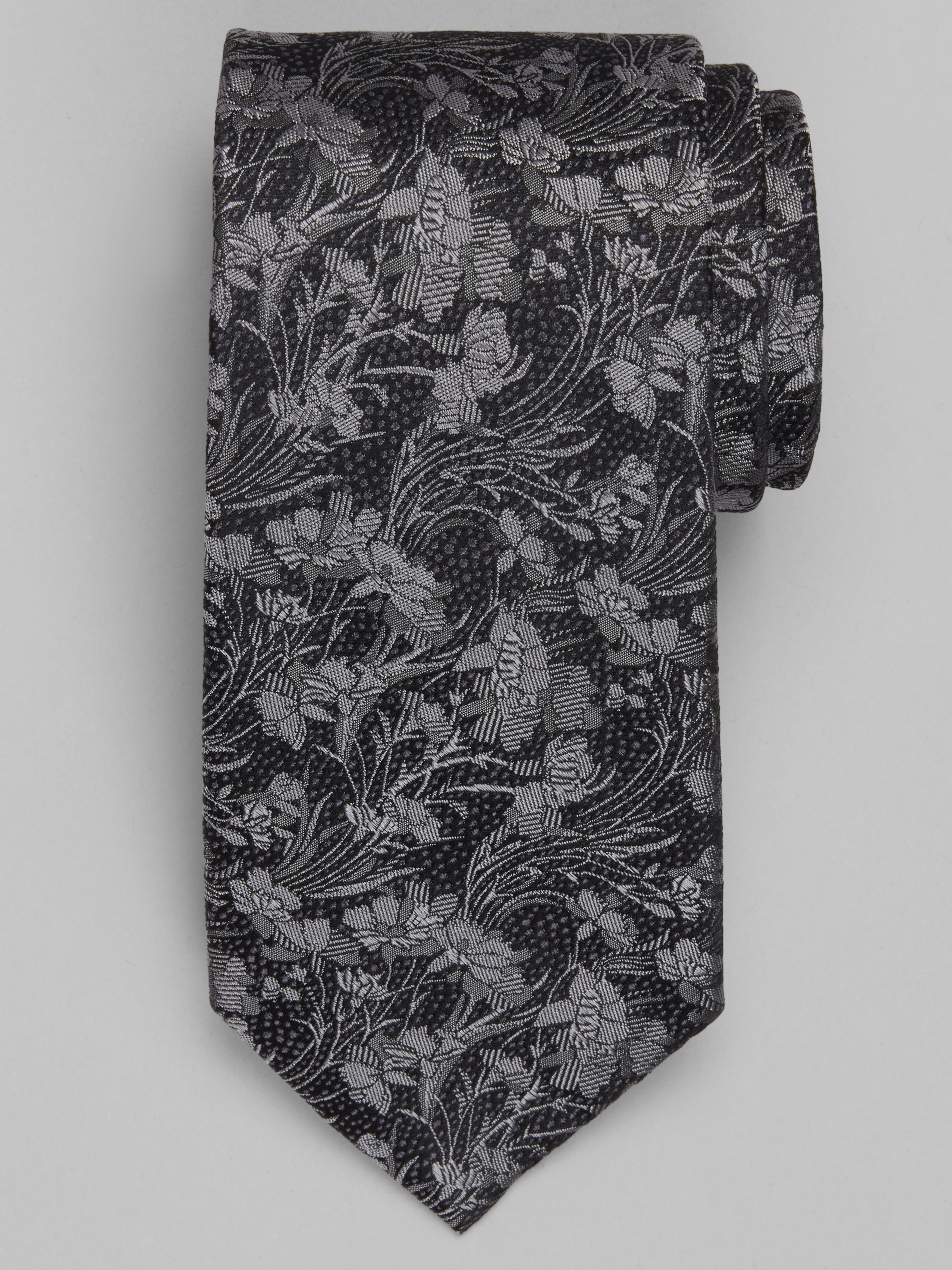 Vineyard Floral Tie