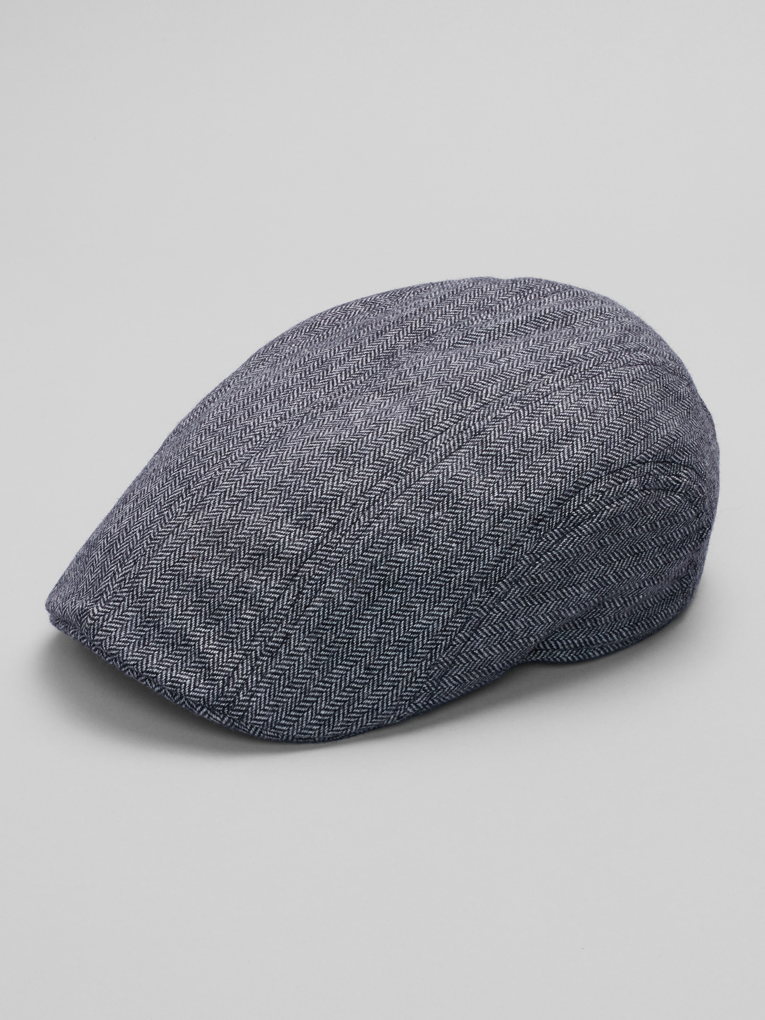 Herringbone Panel Ivy Cap