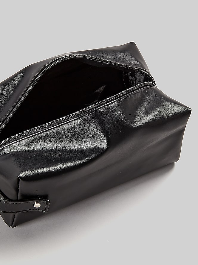 Perry Ellis Faux Leather Simple Travel Kit