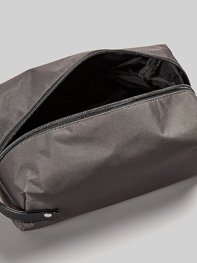 Perry Ellis Simple Travel Kit