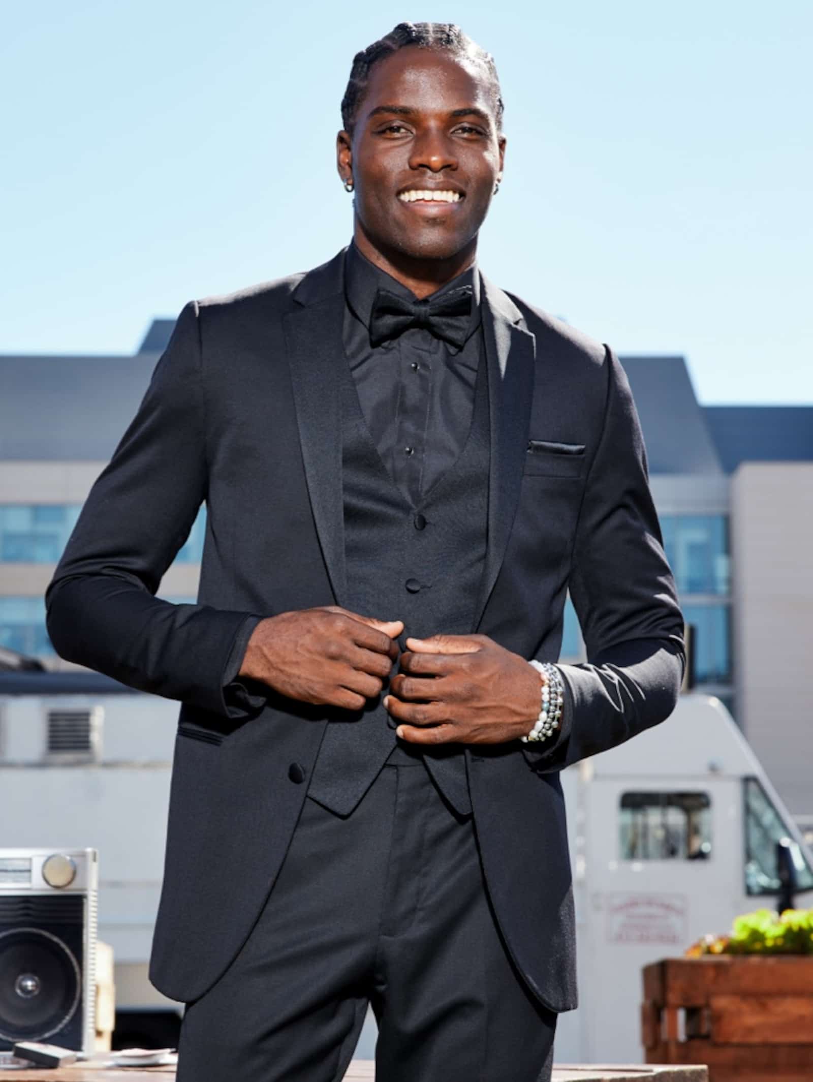 Prom Tuxedos & Suits for Rent | Men's Wearhouse